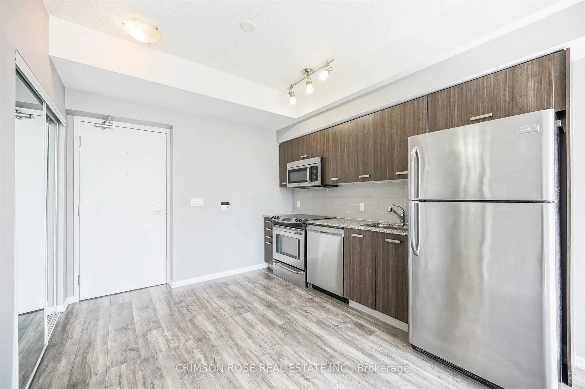Photo 4 of Unit 1609, 832 Bay Street, Toronto, Bay Street Corridor — HOMEH