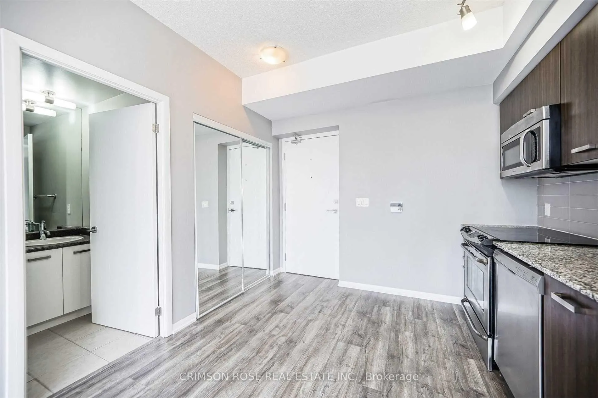 Photo 5 of Unit 1609, 832 Bay Street, Toronto, Bay Street Corridor — HOMEH