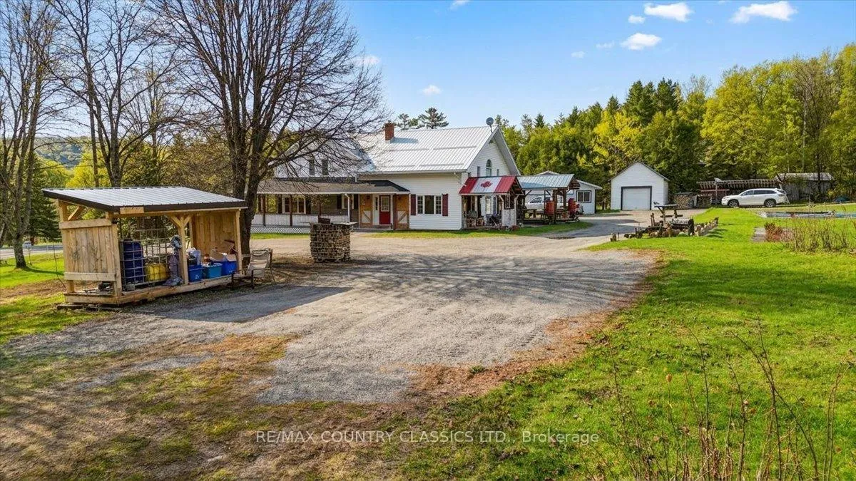 Photo 3 of 29840 62 Highway, Hastings Highlands, Herschel Ward — HOMEH