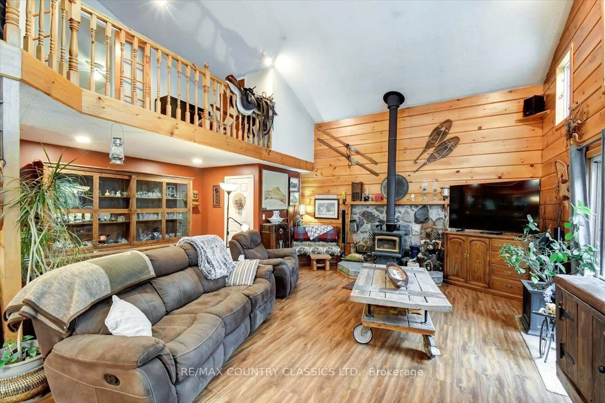 Photo 8 of 29840 62 Highway, Hastings Highlands, Herschel Ward — HOMEH