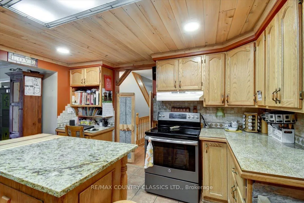 Photo 15 of 29840 62 Highway, Hastings Highlands, Herschel Ward — HOMEH