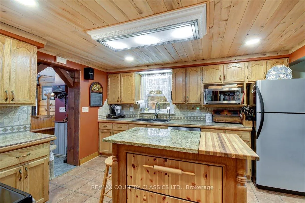 Photo 16 of 29840 62 Highway, Hastings Highlands, Herschel Ward — HOMEH