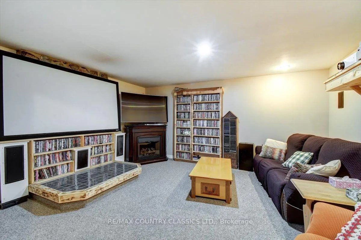 Photo 32 of 29840 62 Highway, Hastings Highlands, Herschel Ward — HOMEH