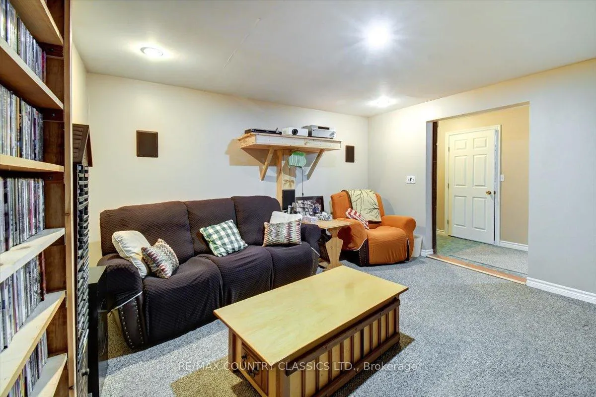 Photo 37 of 29840 62 Highway, Hastings Highlands, Herschel Ward — HOMEH
