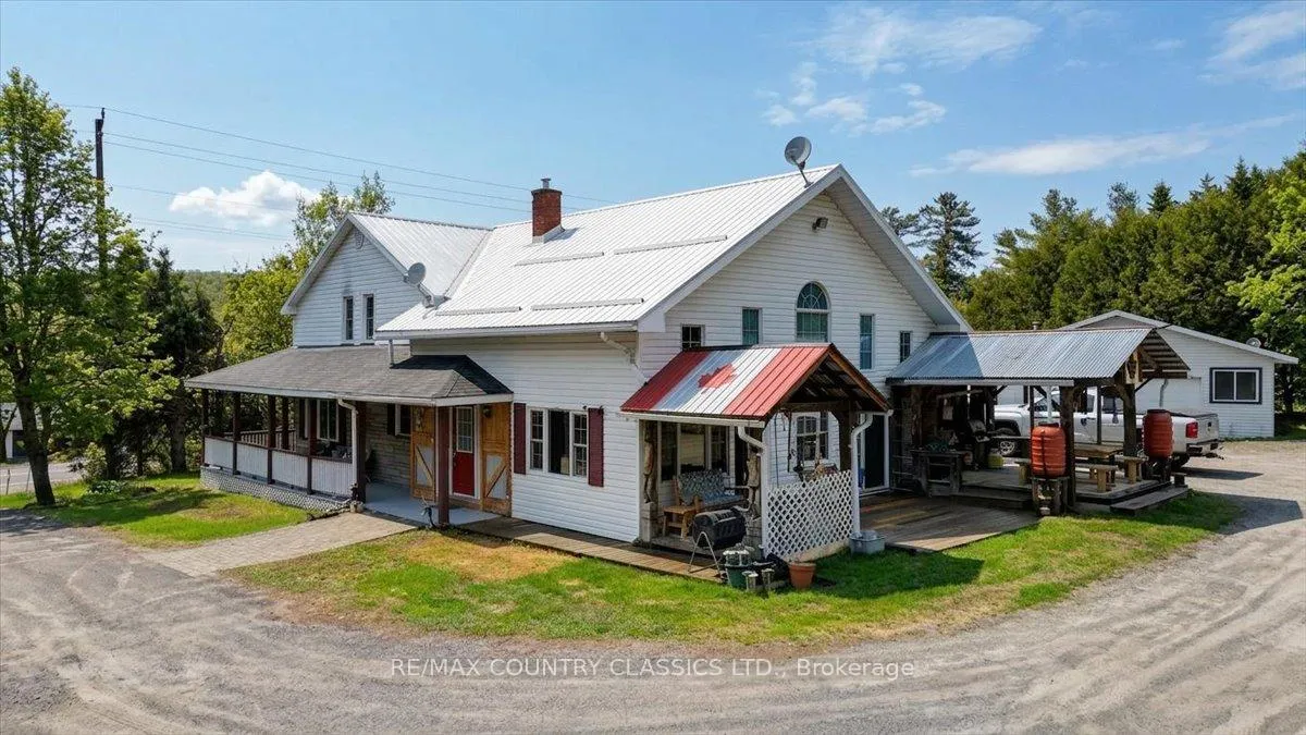 Photo 33 of 29840 62 Highway, Hastings Highlands, Herschel Ward — HOMEH
