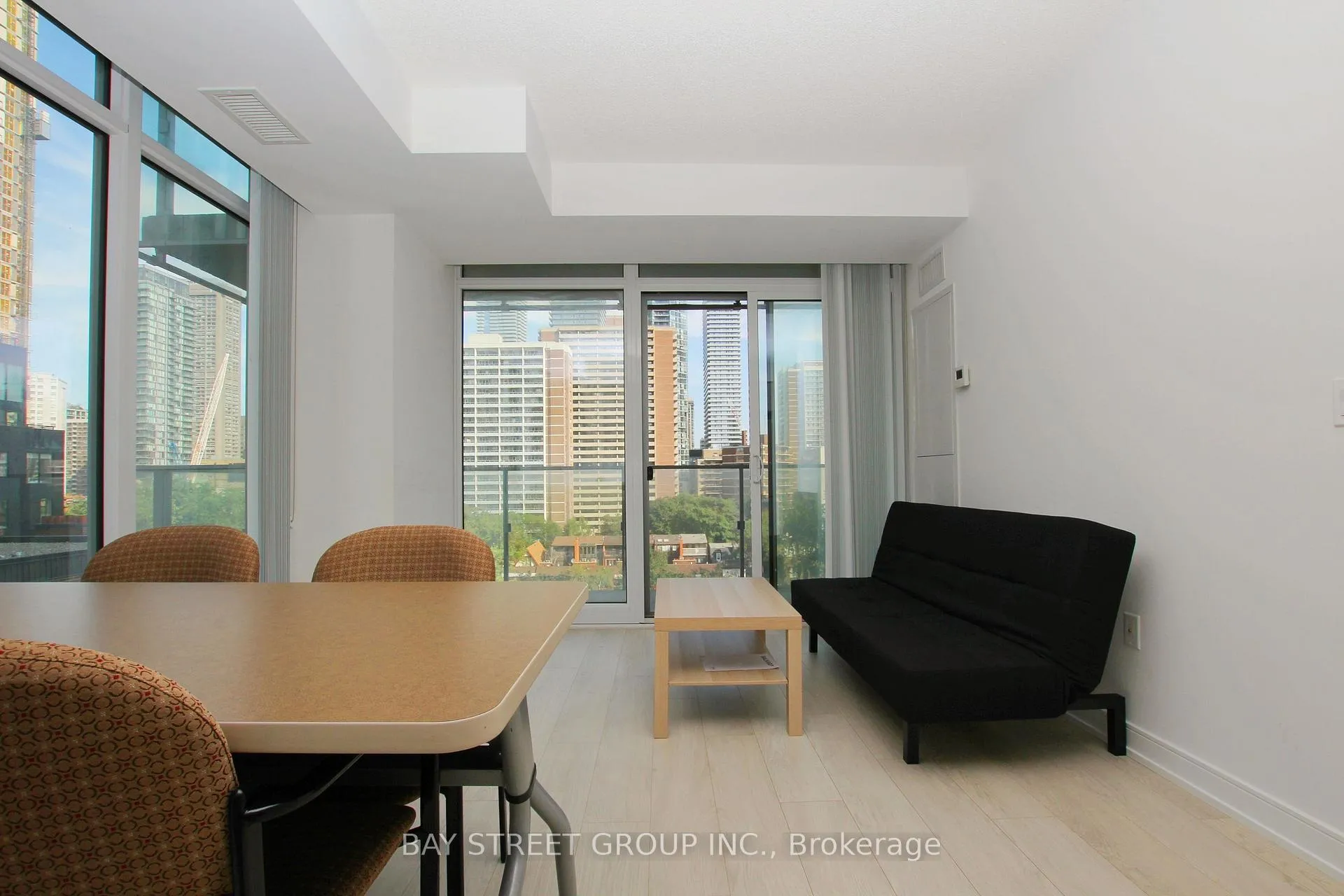 Photo 4 of Unit 1002, 50 Wellesley Street E, Toronto, Church-Yonge Corridor — HOMEH