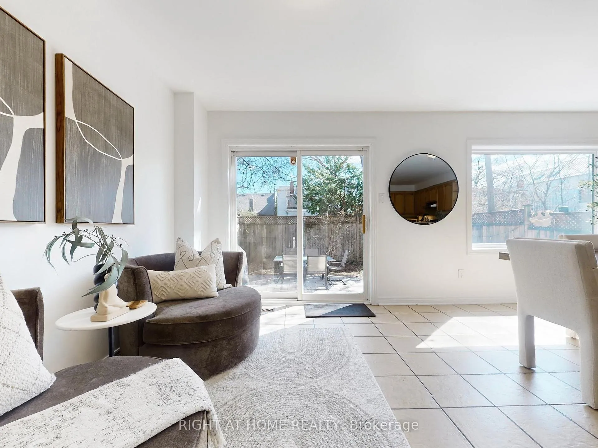 Photo 10 of 1021 Craven Road, Toronto, Greenwood-Coxwell — HOMEH