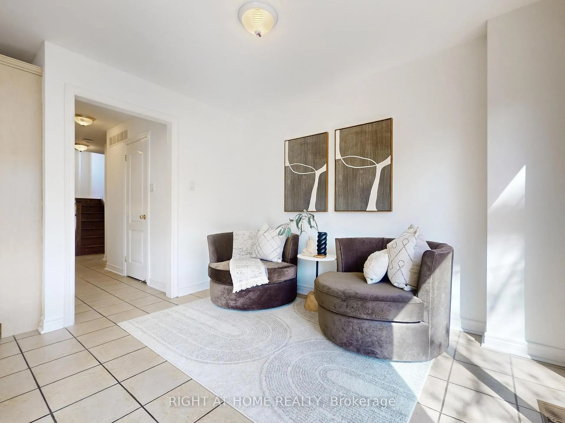 Photo 12 of 1021 Craven Road, Toronto, Greenwood-Coxwell — HOMEH
