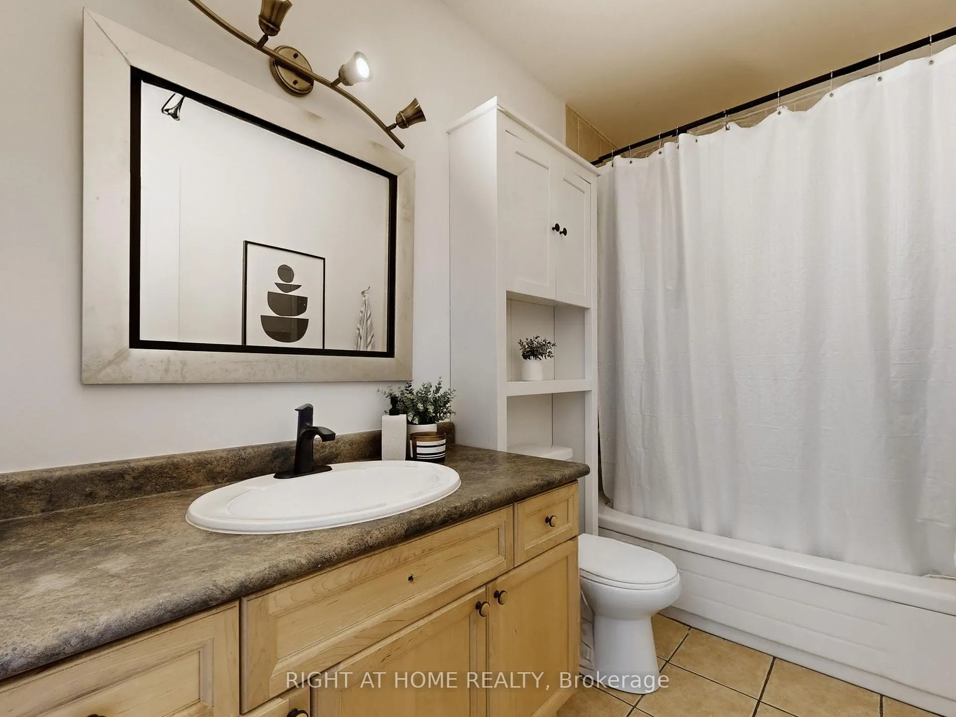 Photo 24 of 1021 Craven Road, Toronto, Greenwood-Coxwell — HOMEH