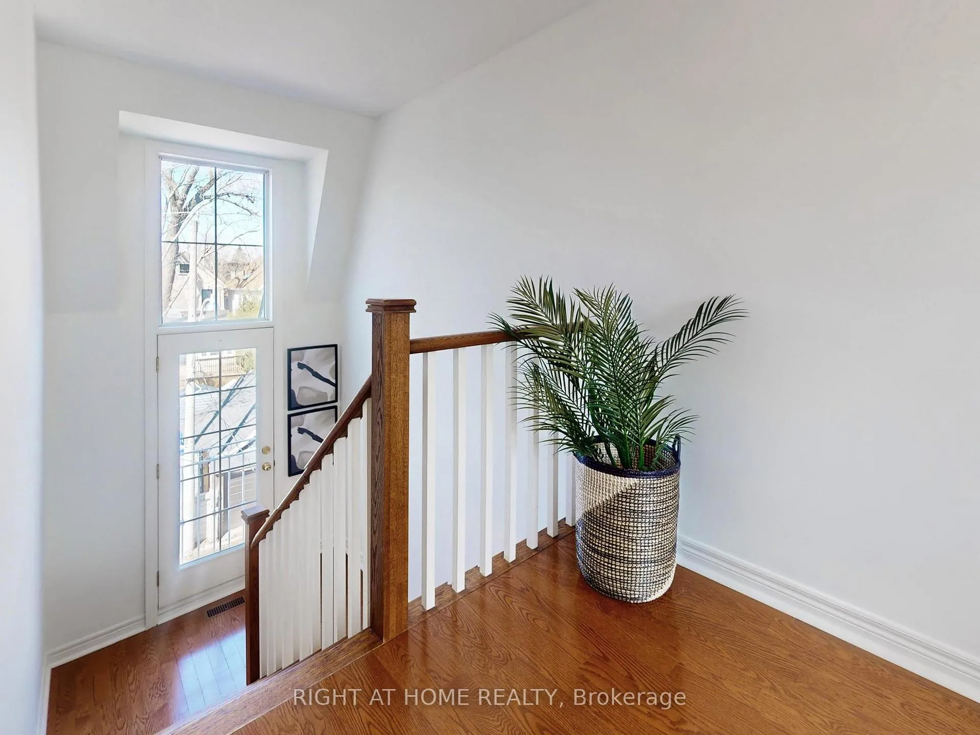 Photo 27 of 1021 Craven Road, Toronto, Greenwood-Coxwell — HOMEH