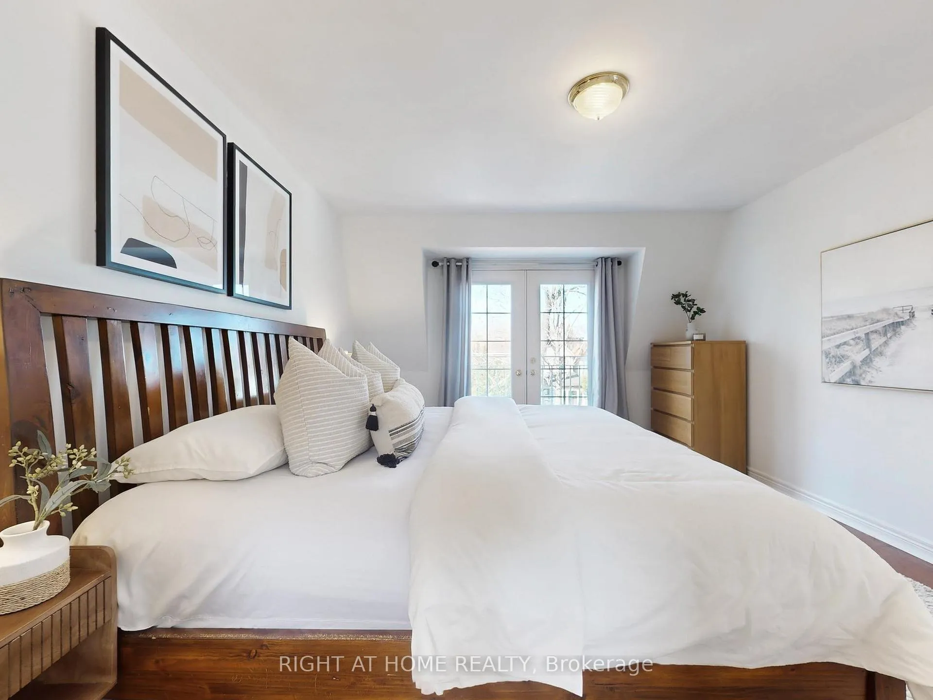 Photo 33 of 1021 Craven Road, Toronto, Greenwood-Coxwell — HOMEH