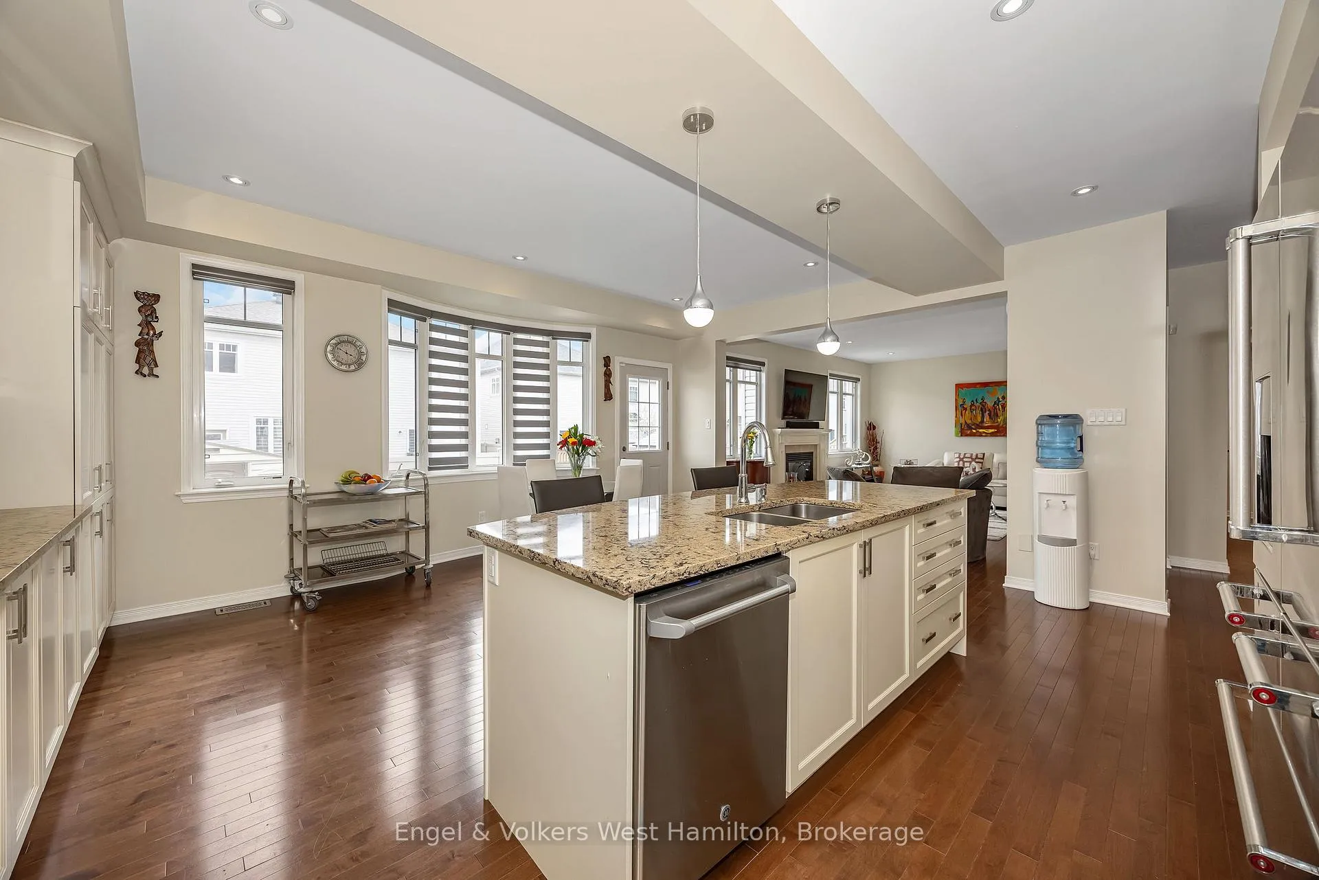 Photo 8 of 333 Percheron Way, Ottawa, Kanata - Emerald Meadows/Trailwest — HOMEH