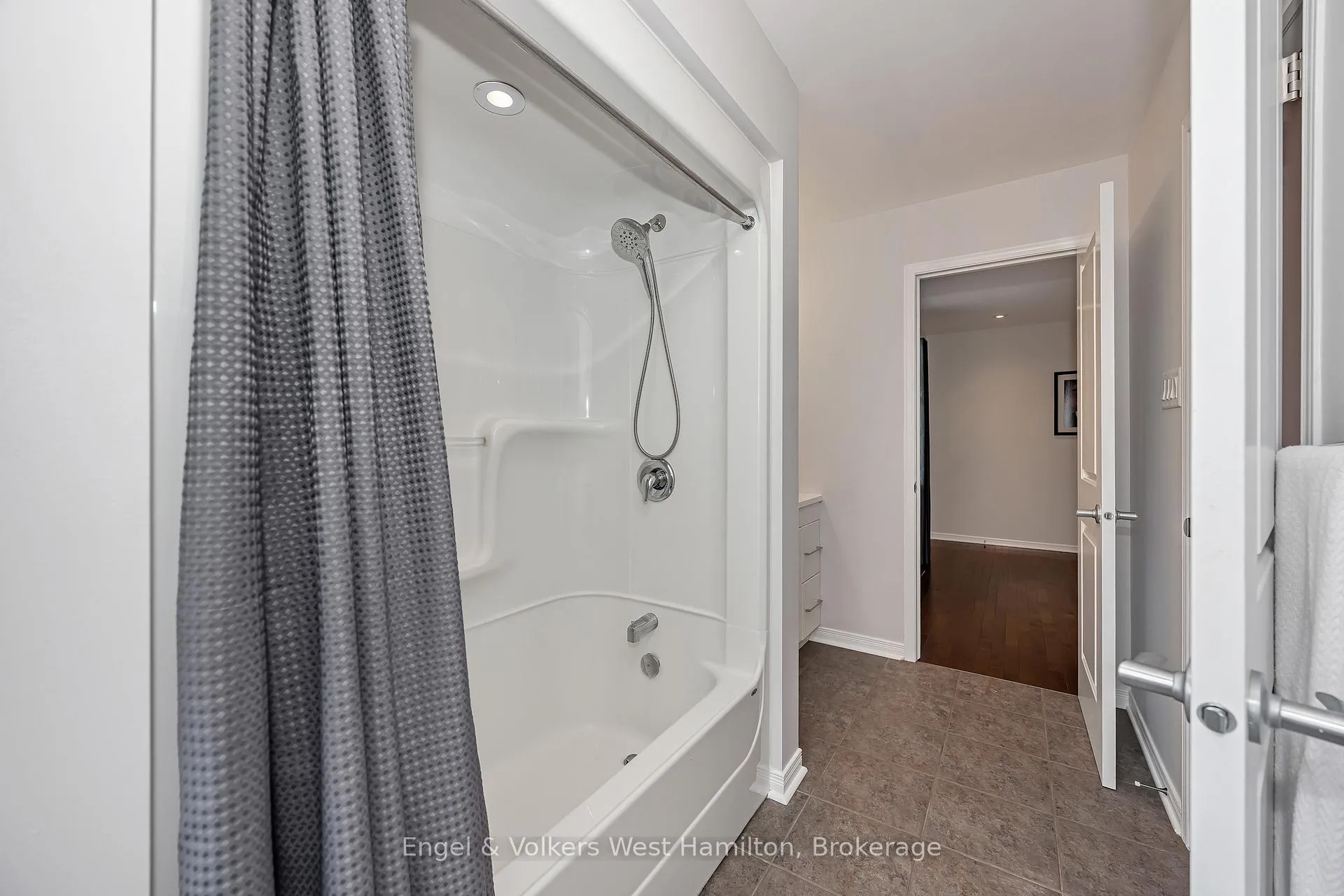 Photo 34 of 333 Percheron Way, Ottawa, Kanata - Emerald Meadows/Trailwest — HOMEH