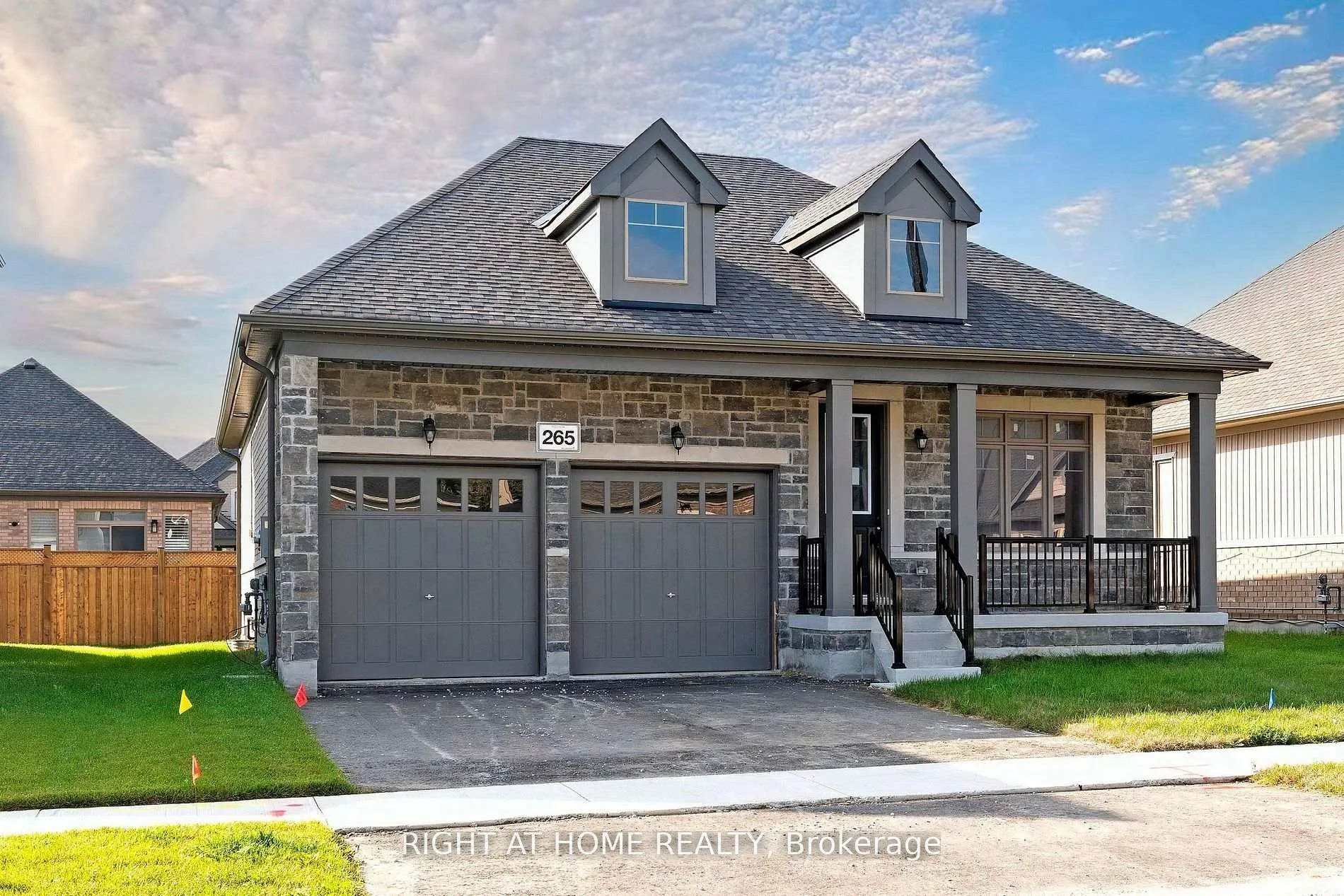 Photo 3 of 265 Wilcox Drive, Clearview, Stayner — HOMEH