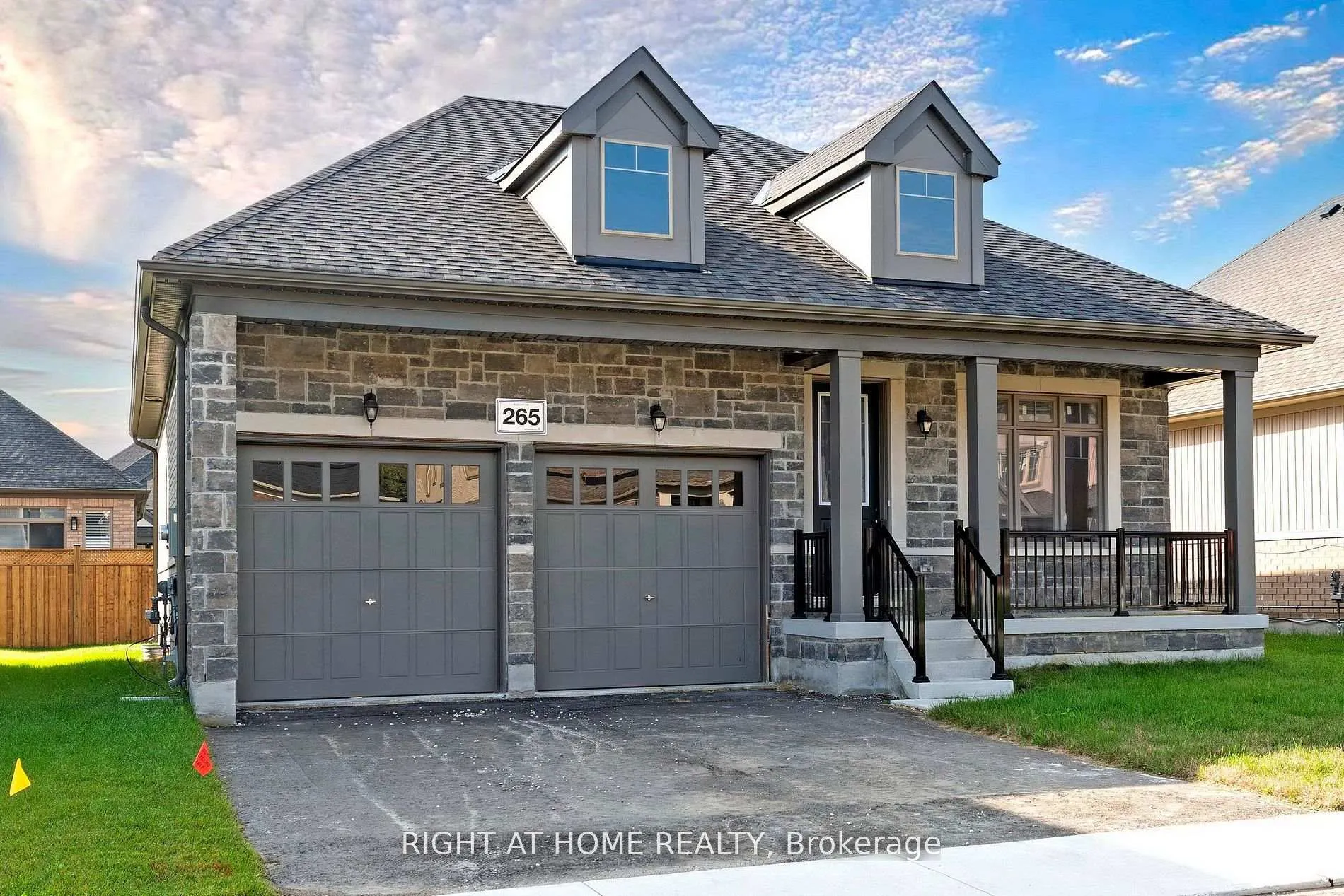 Photo 4 of 265 Wilcox Drive, Clearview, Stayner — HOMEH