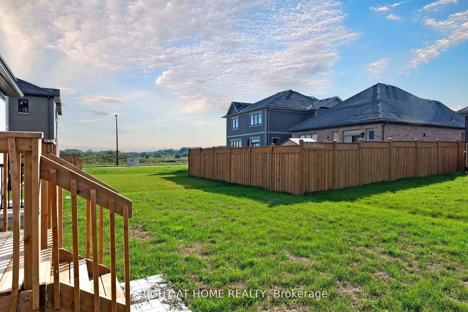 Photo 8 of 265 Wilcox Drive, Clearview, Stayner — HOMEH