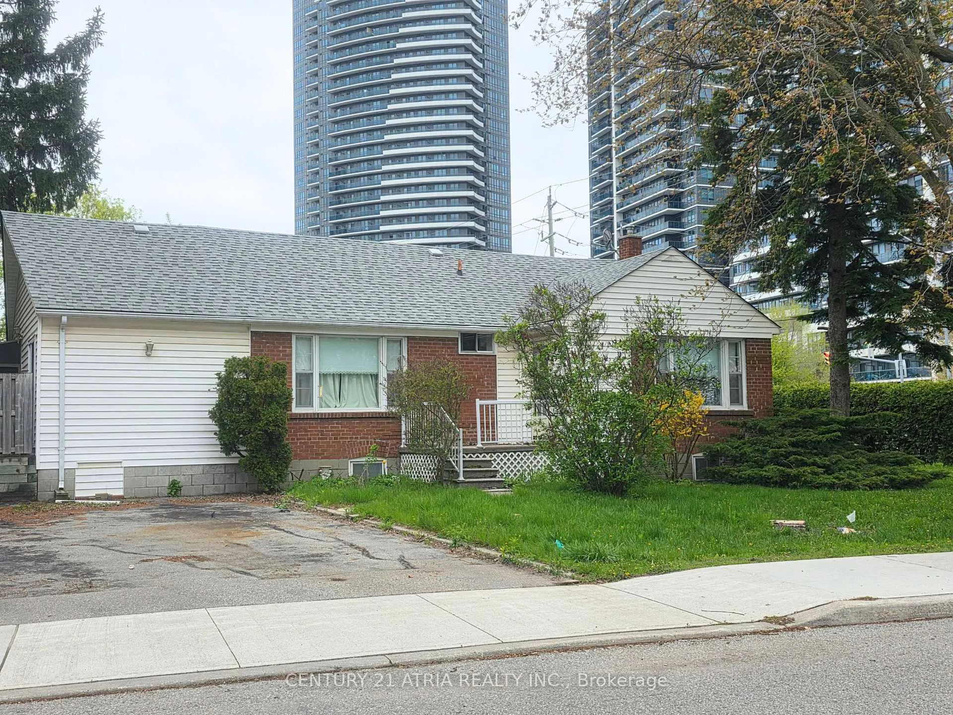 Photo 1 of 32 Meadowview Avenue, Markham, Grandview — HOMEH