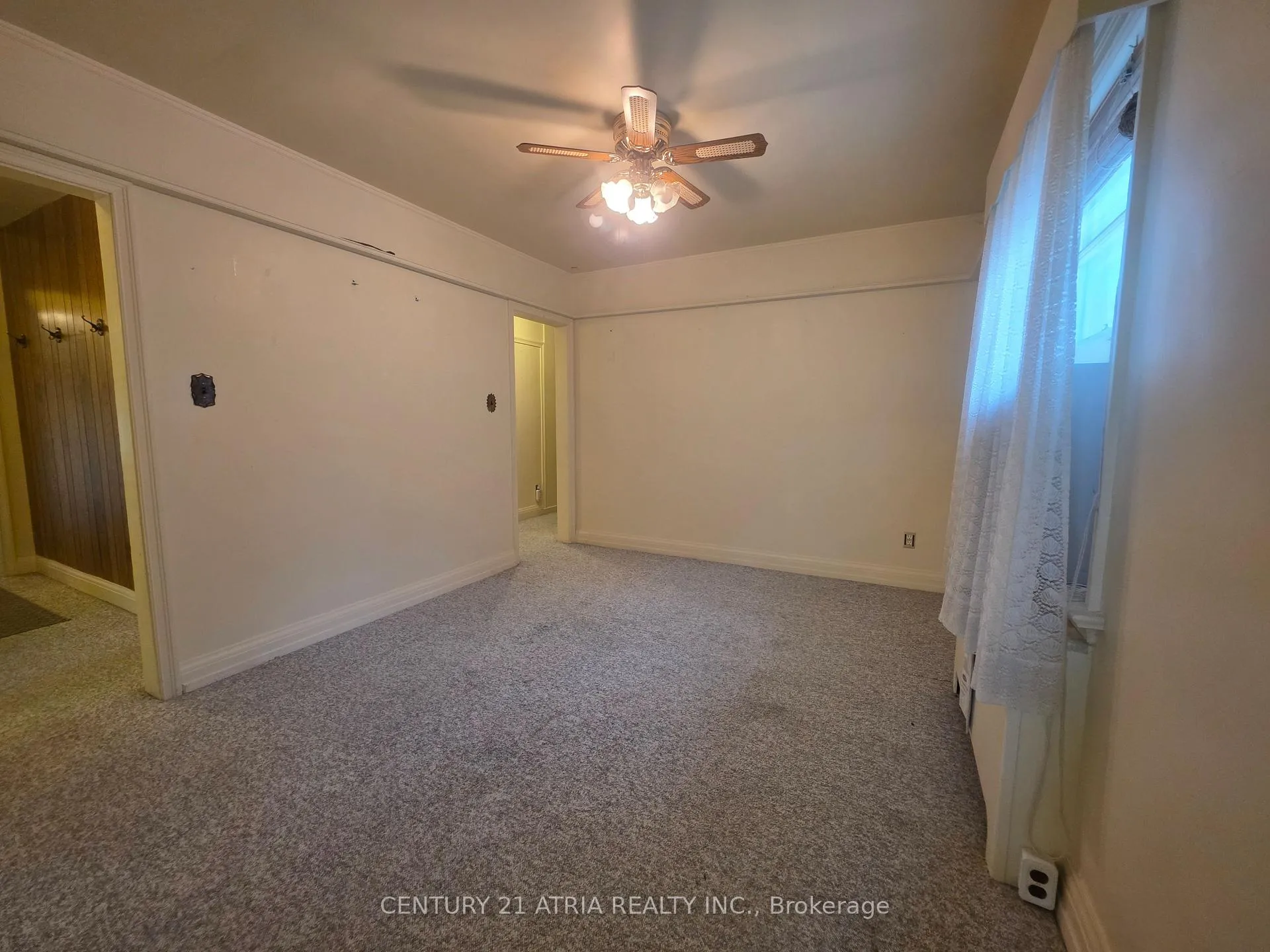 Photo 5 of 32 Meadowview Avenue, Markham, Grandview — HOMEH