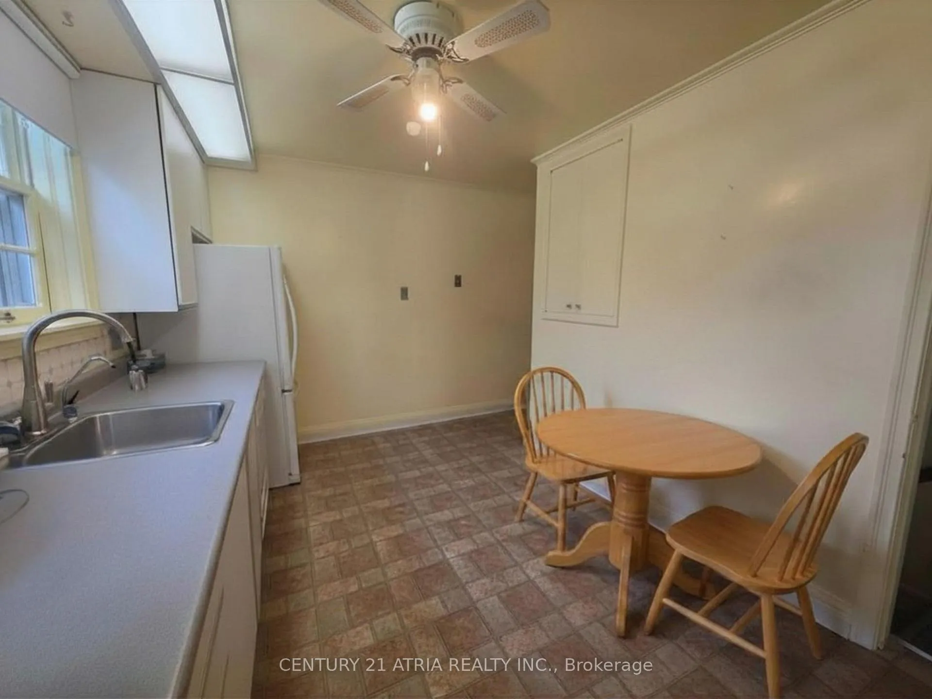 Photo 9 of 32 Meadowview Avenue, Markham, Grandview — HOMEH