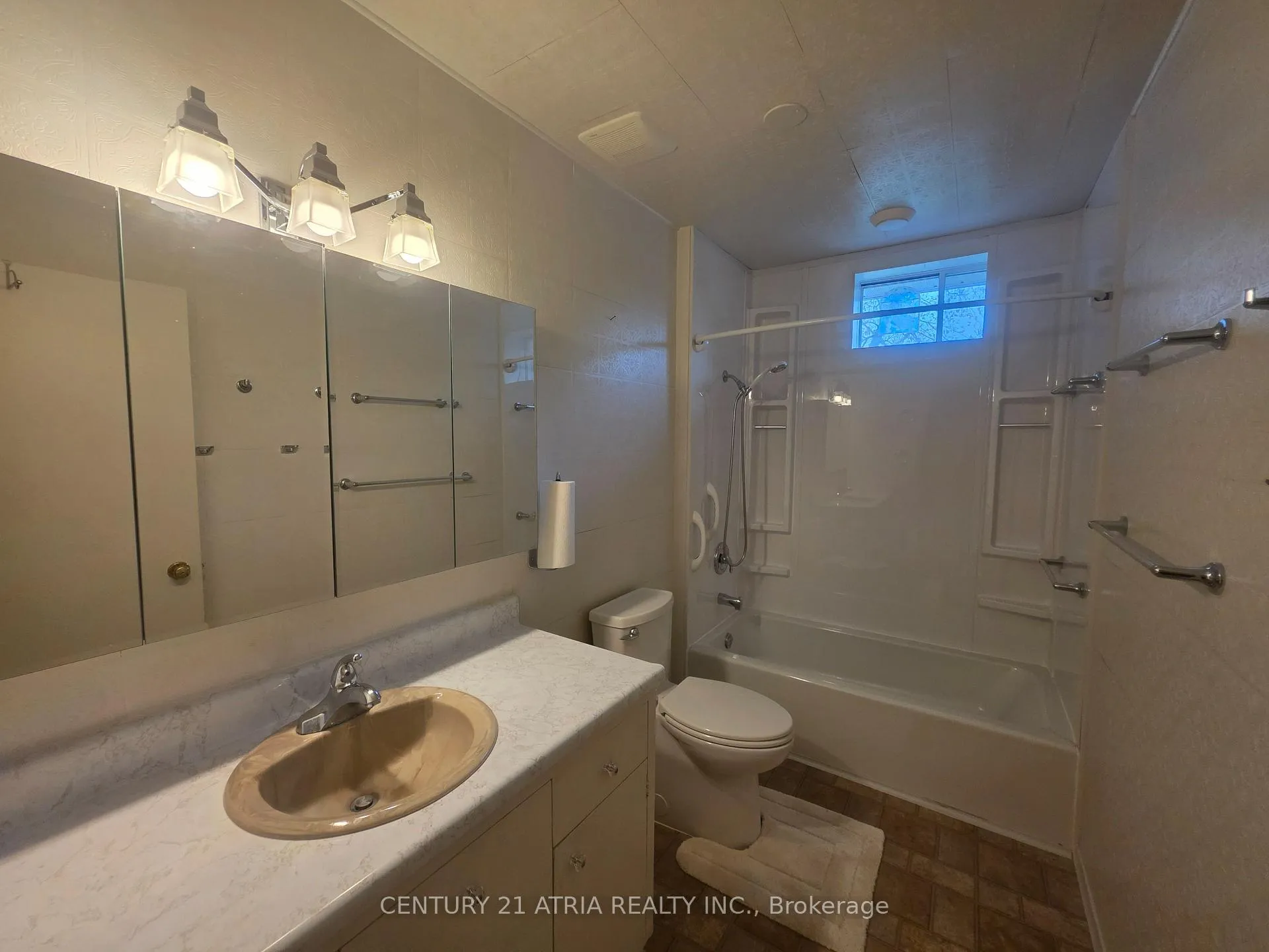 Photo 16 of 32 Meadowview Avenue, Markham, Grandview — HOMEH