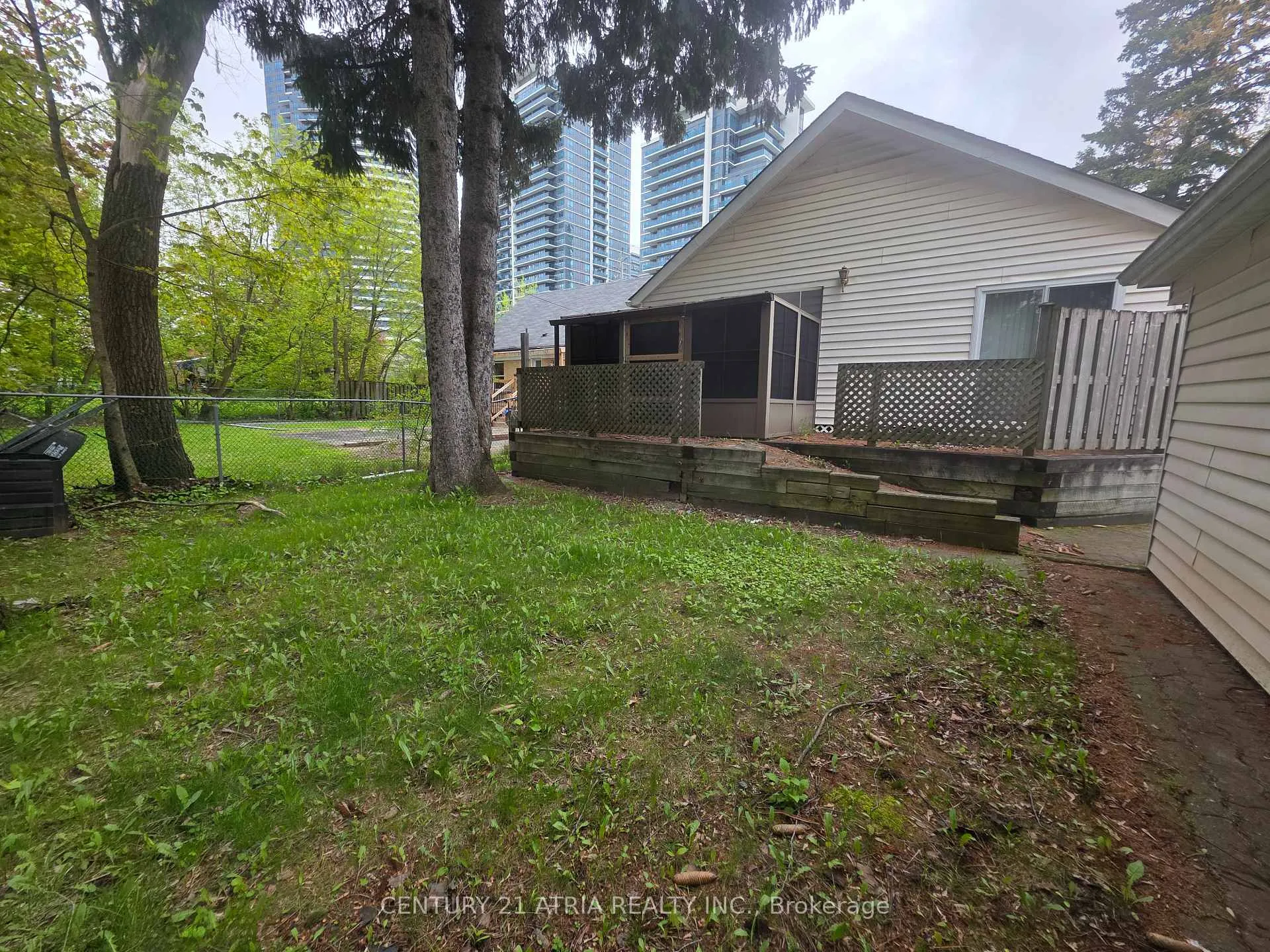 Photo 23 of 32 Meadowview Avenue, Markham, Grandview — HOMEH