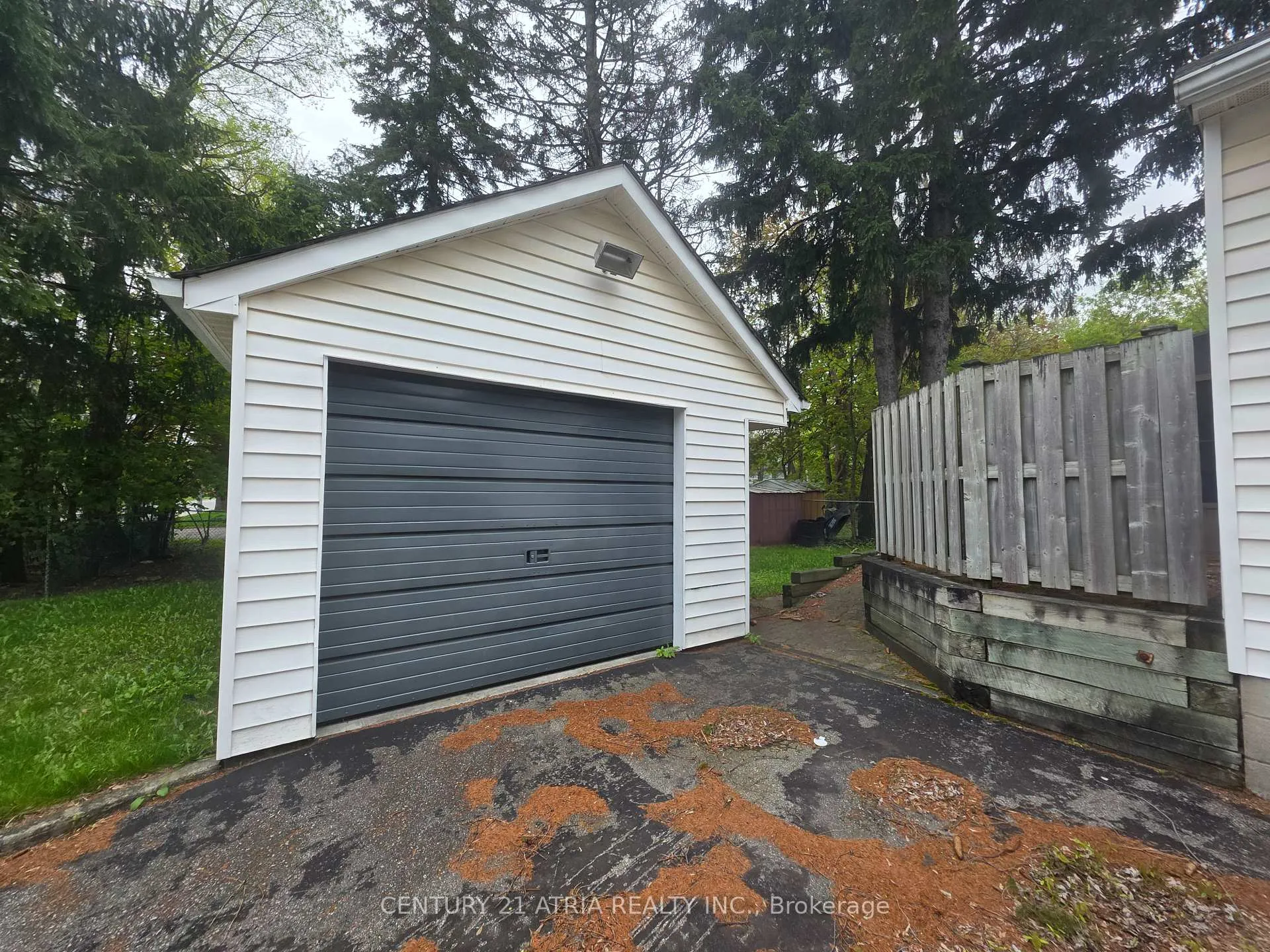 Photo 24 of 32 Meadowview Avenue, Markham, Grandview — HOMEH