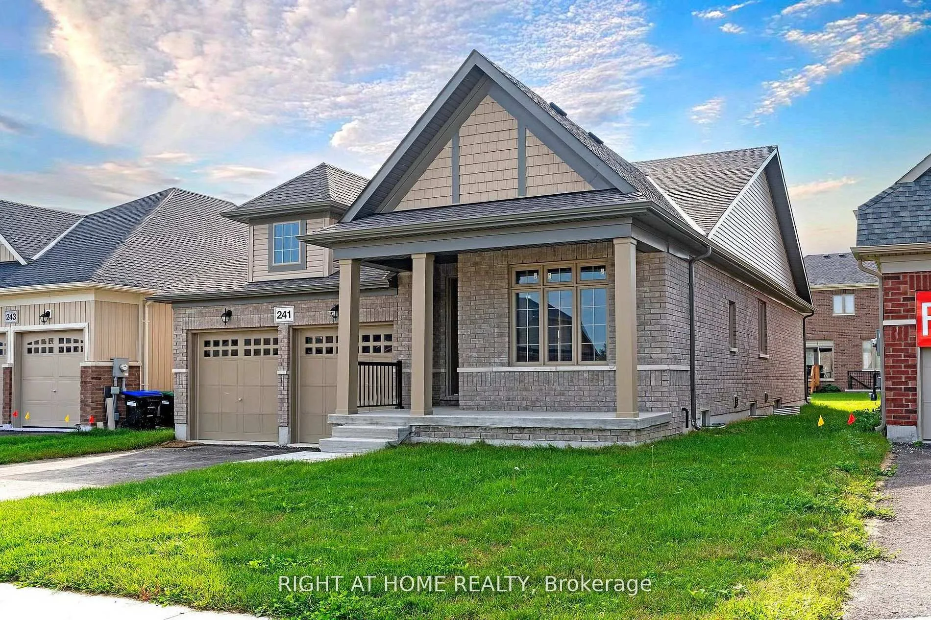 Photo 4 of 241 Wilcox Drive, Clearview, Stayner — HOMEH