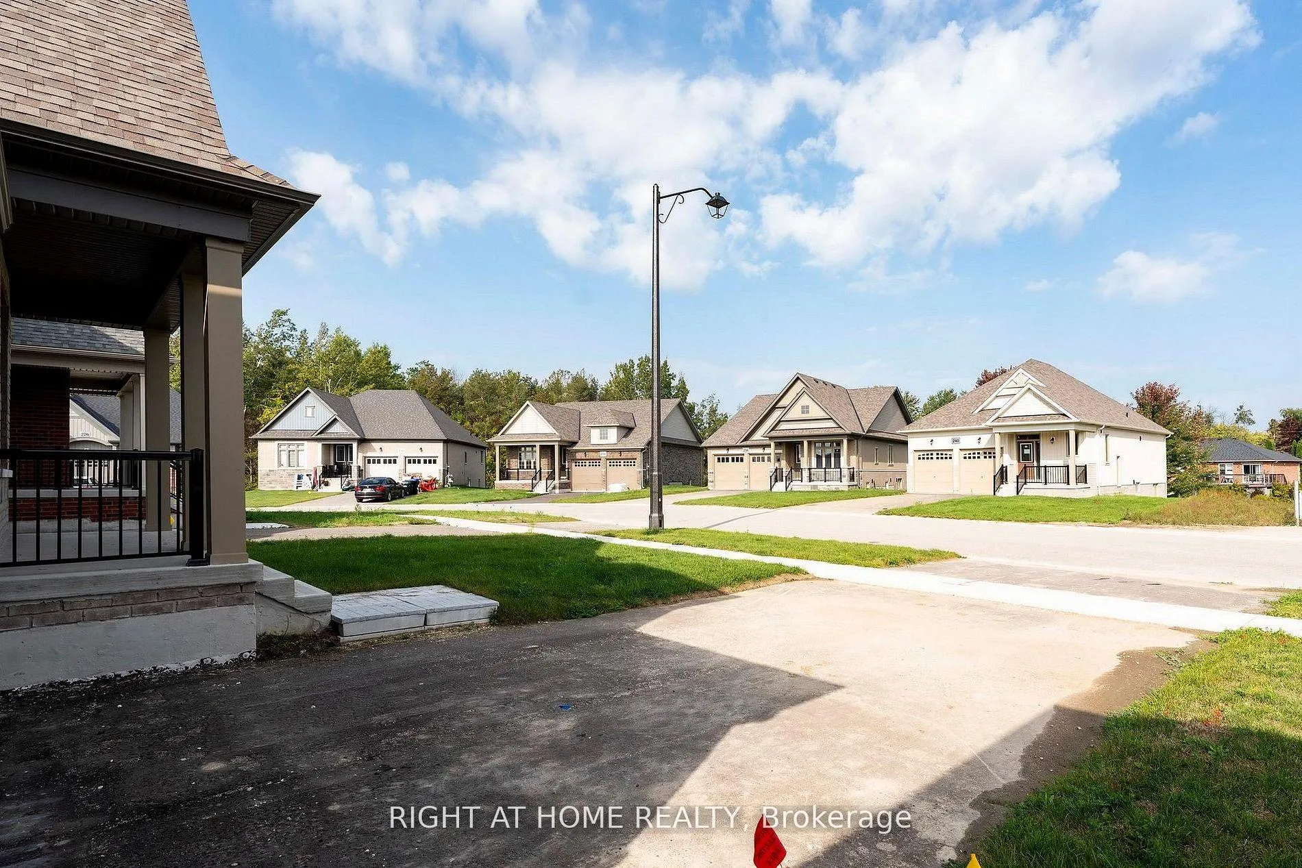 Photo 5 of 241 Wilcox Drive, Clearview, Stayner — HOMEH