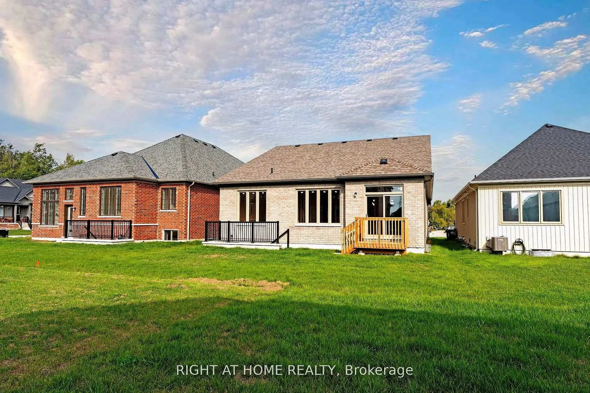 Photo 11 of 241 Wilcox Drive, Clearview, Stayner — HOMEH