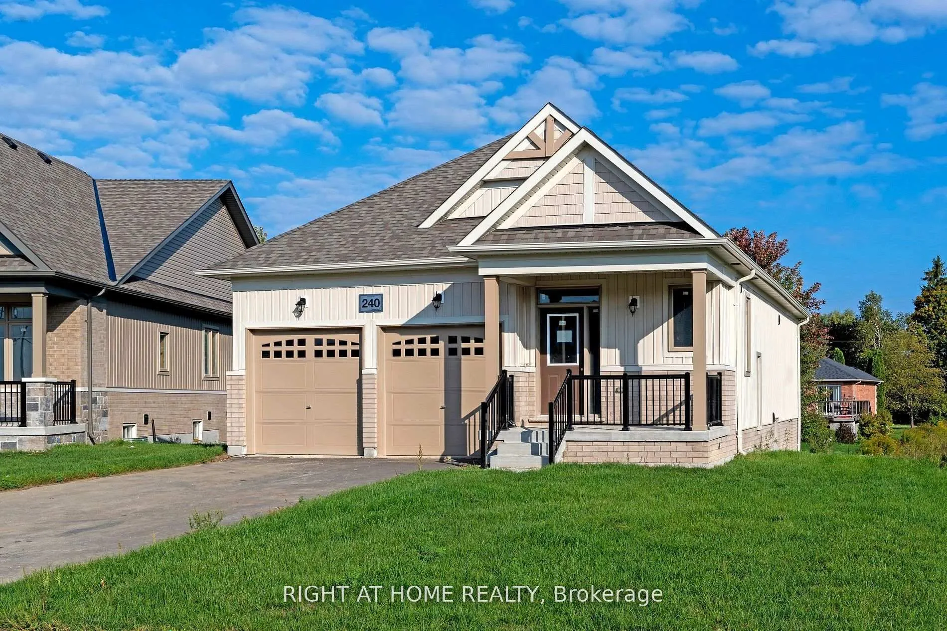 Photo 1 of 240 Wilcox Drive, Clearview, Stayner — HOMEH