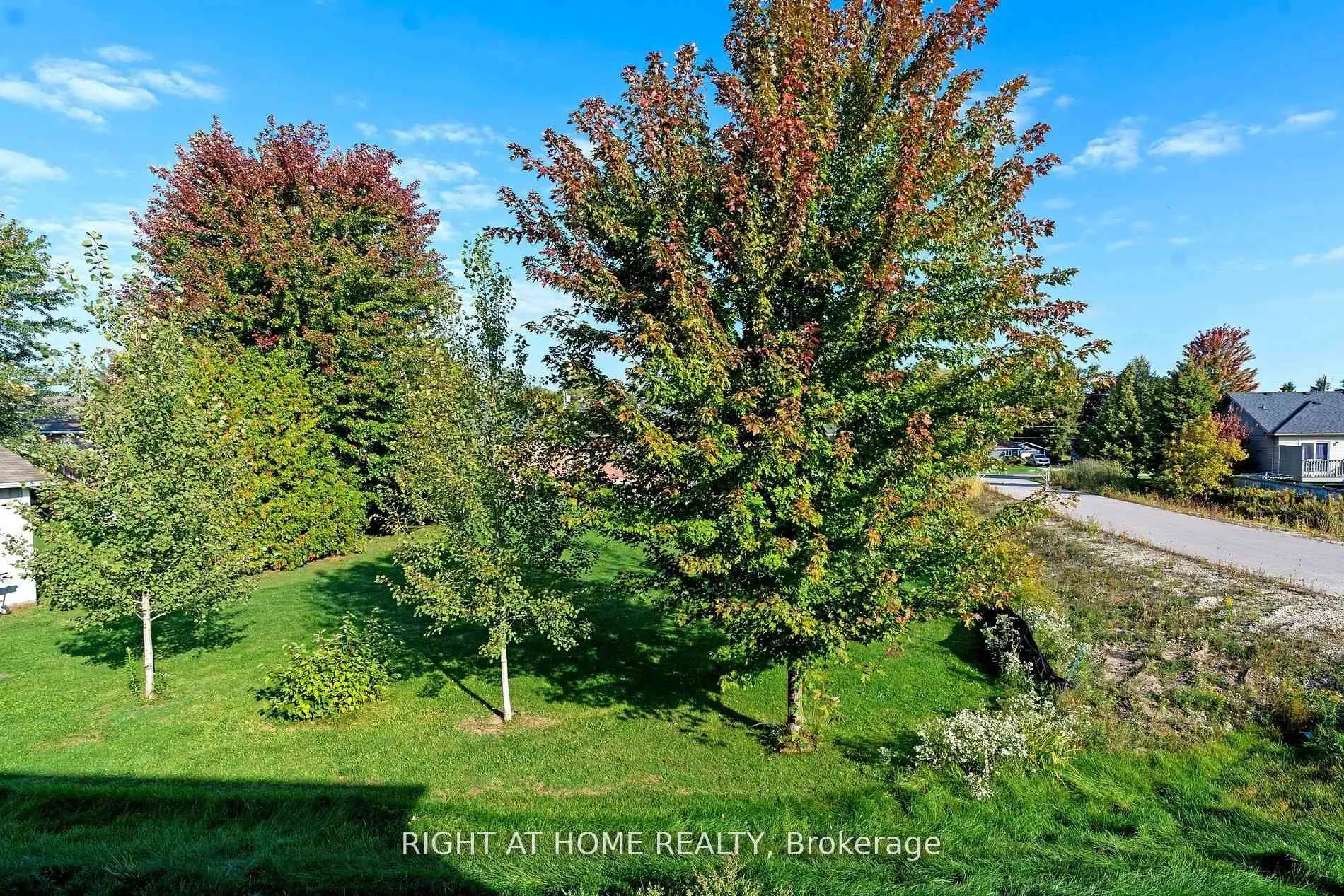 Photo 14 of 240 Wilcox Drive, Clearview, Stayner — HOMEH