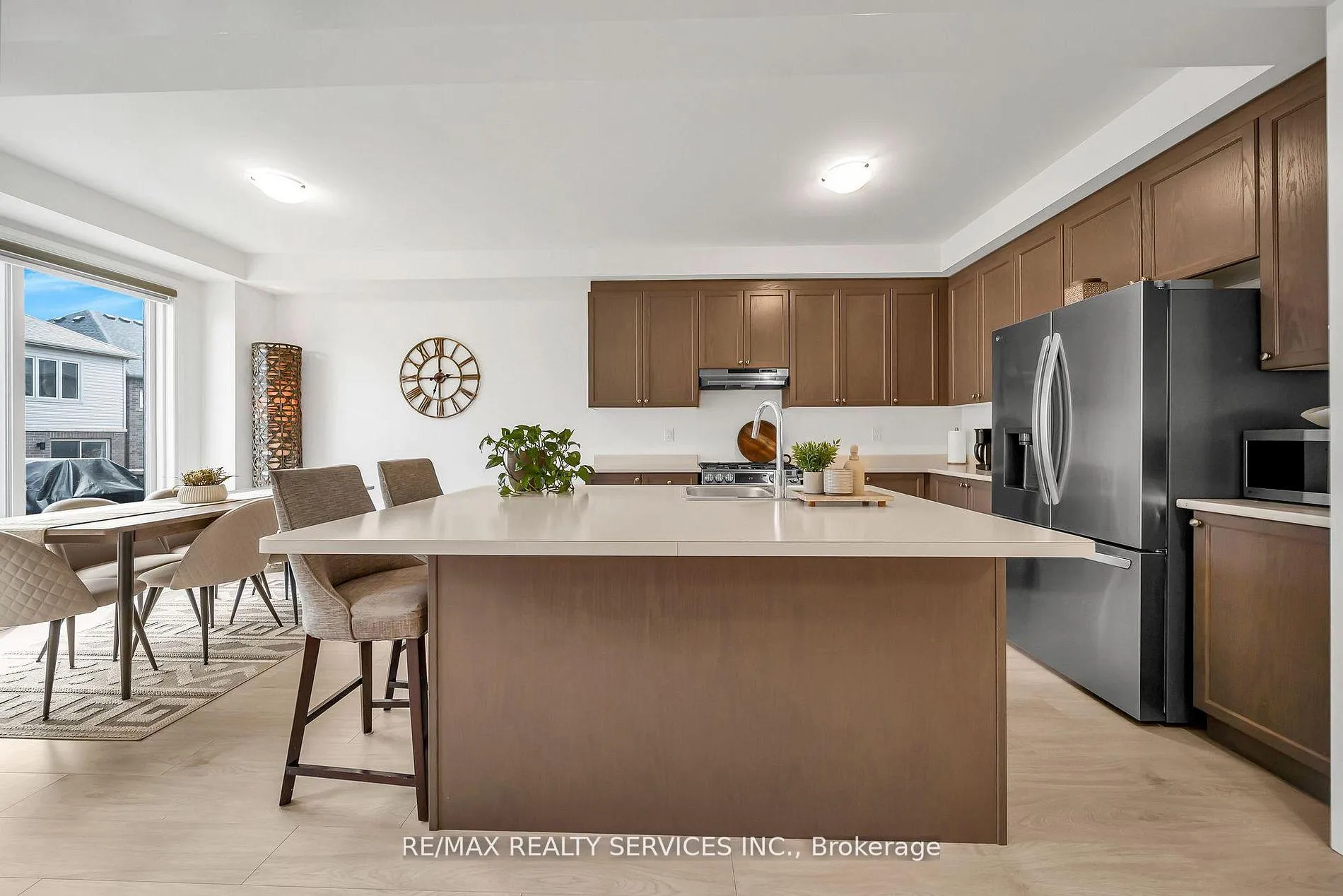 Photo 13 of 104 Sagewood Avenue, Barrie, Rural Barrie Southeast — HOMEH