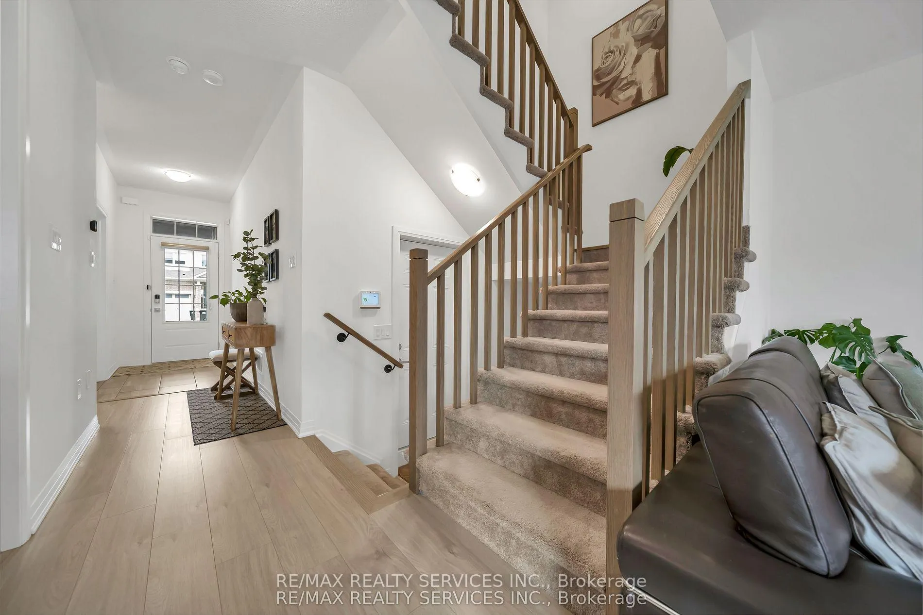 Photo 16 of 104 Sagewood Avenue, Barrie, Rural Barrie Southeast — HOMEH