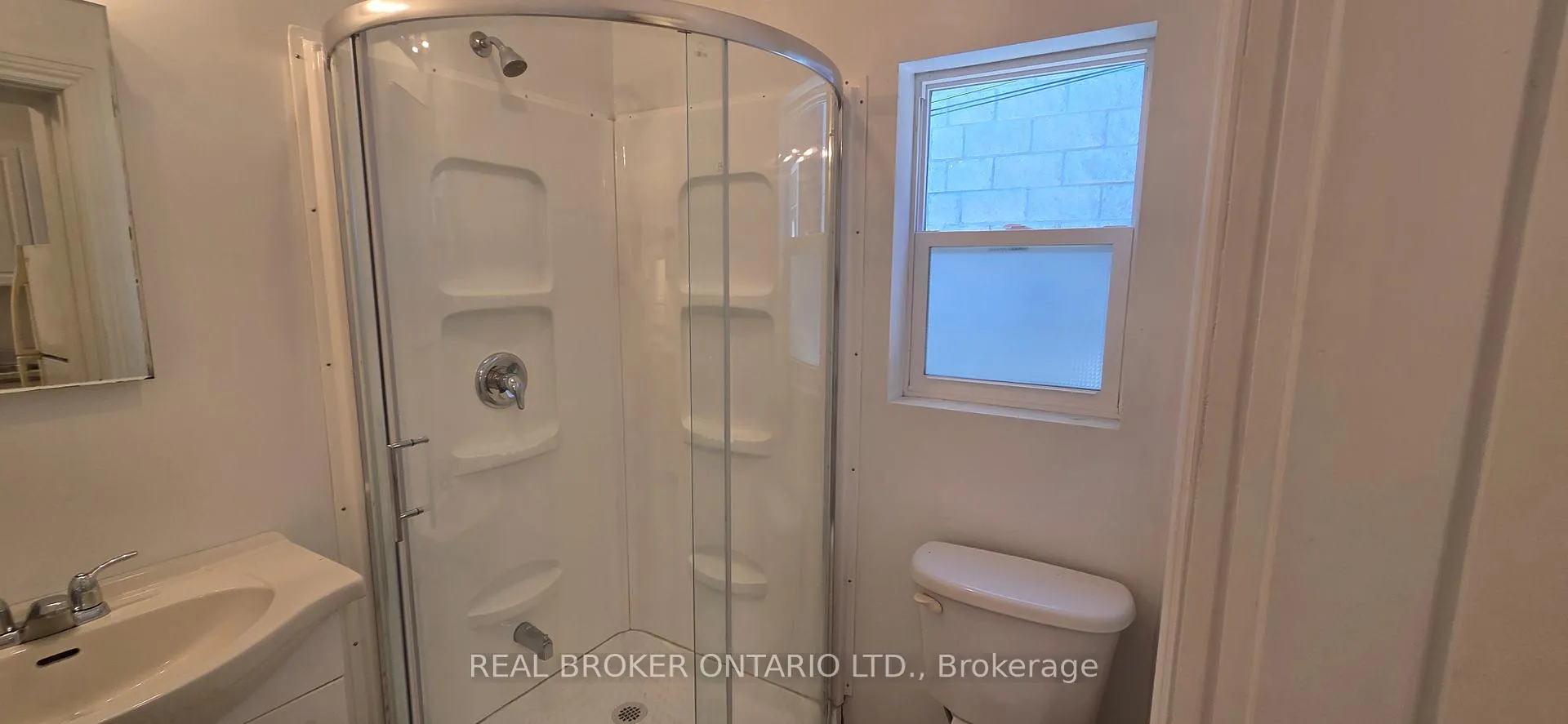 Photo 12 of 17 Howard Park Avenue, Toronto, Roncesvalles — HOMEH