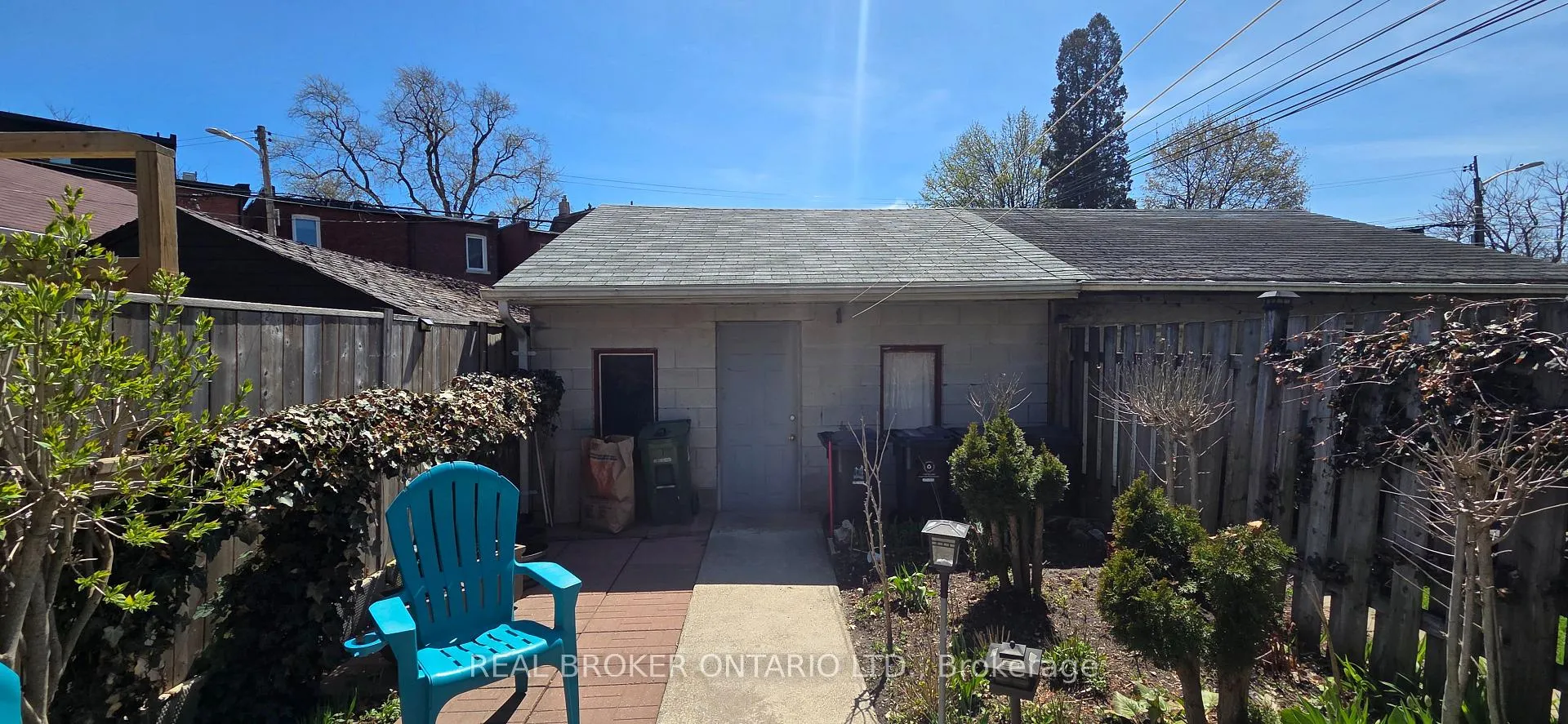 Photo 26 of 17 Howard Park Avenue, Toronto, Roncesvalles — HOMEH