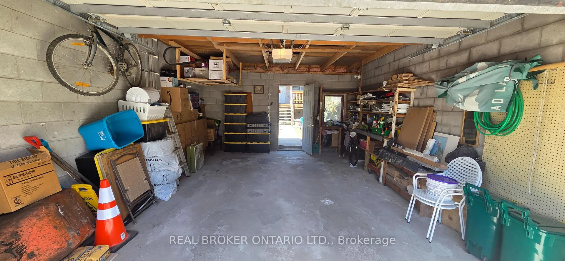 Photo 29 of 17 Howard Park Avenue, Toronto, Roncesvalles — HOMEH