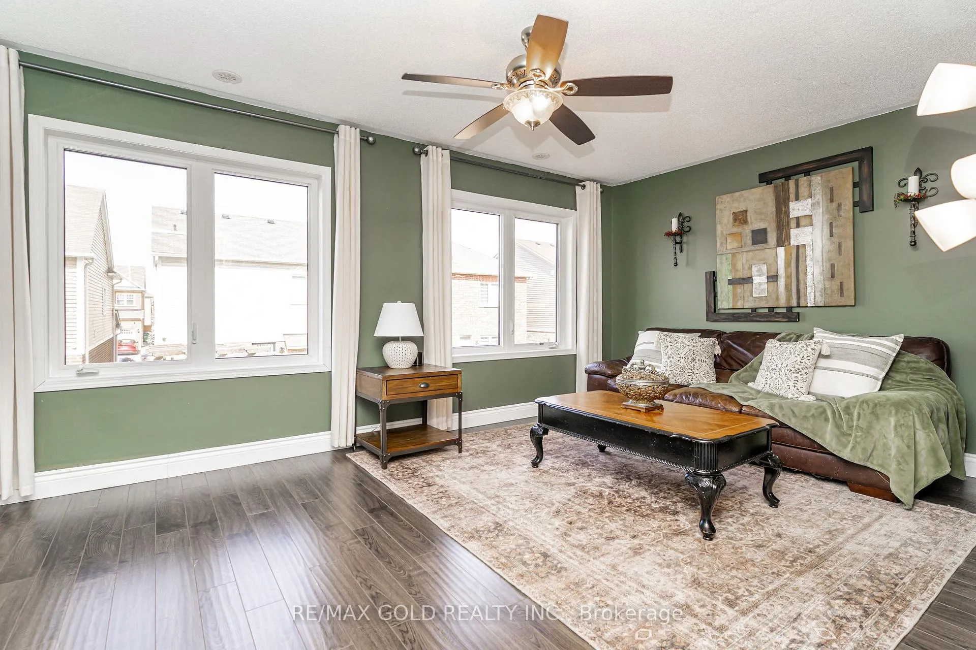 Photo 6 of 84 Vanhorne Close, Brampton, Northwest Brampton — HOMEH