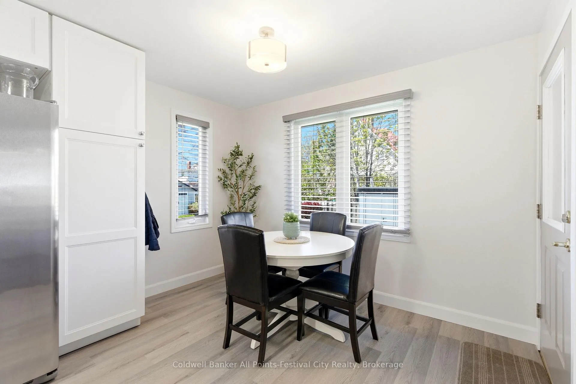 Photo 22 of 125 Picton Street E, Goderich, Goderich (Town) — HOMEH