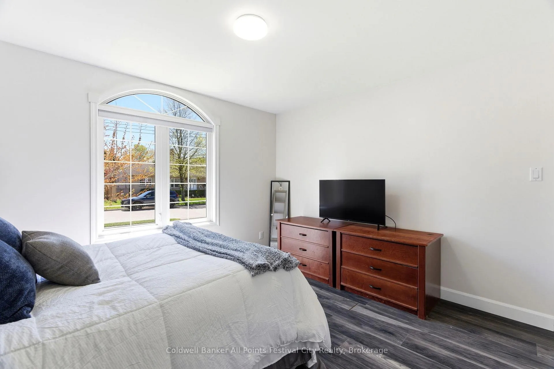 Photo 25 of 125 Picton Street E, Goderich, Goderich (Town) — HOMEH