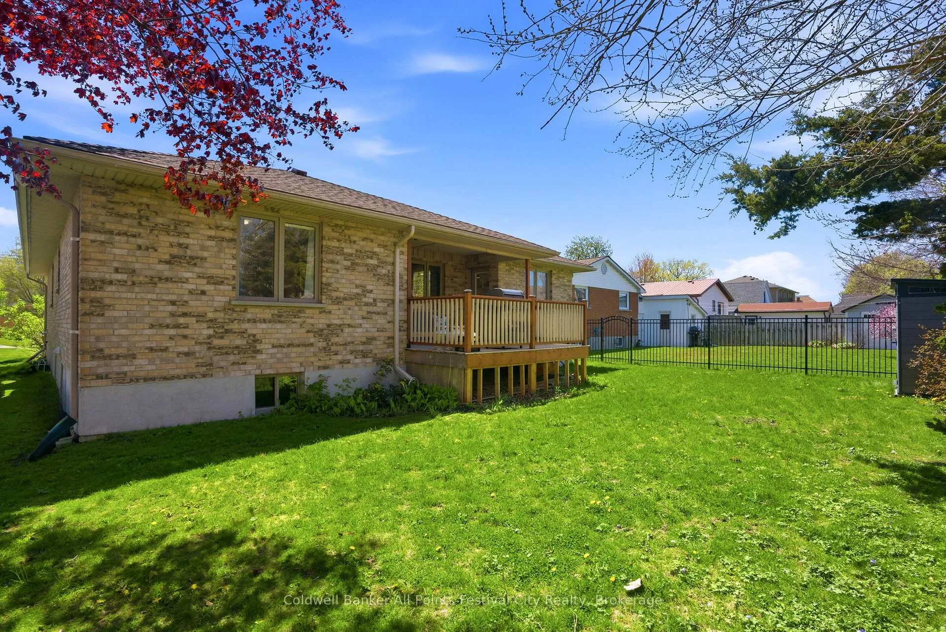 Photo 40 of 125 Picton Street E, Goderich, Goderich (Town) — HOMEH