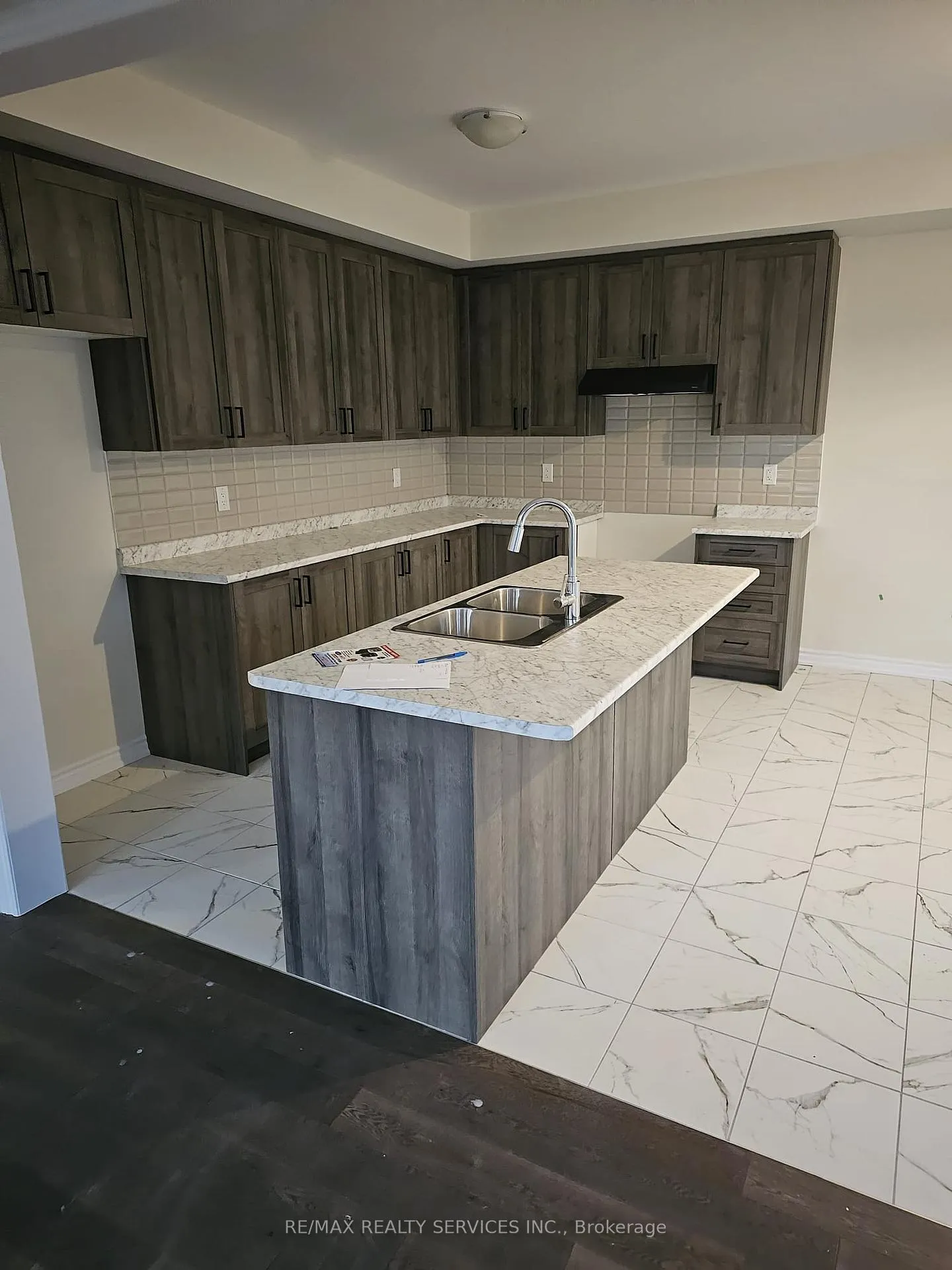 Photo 7 of 72 Concord Drive, Thorold, Rolling Meadows — HOMEH