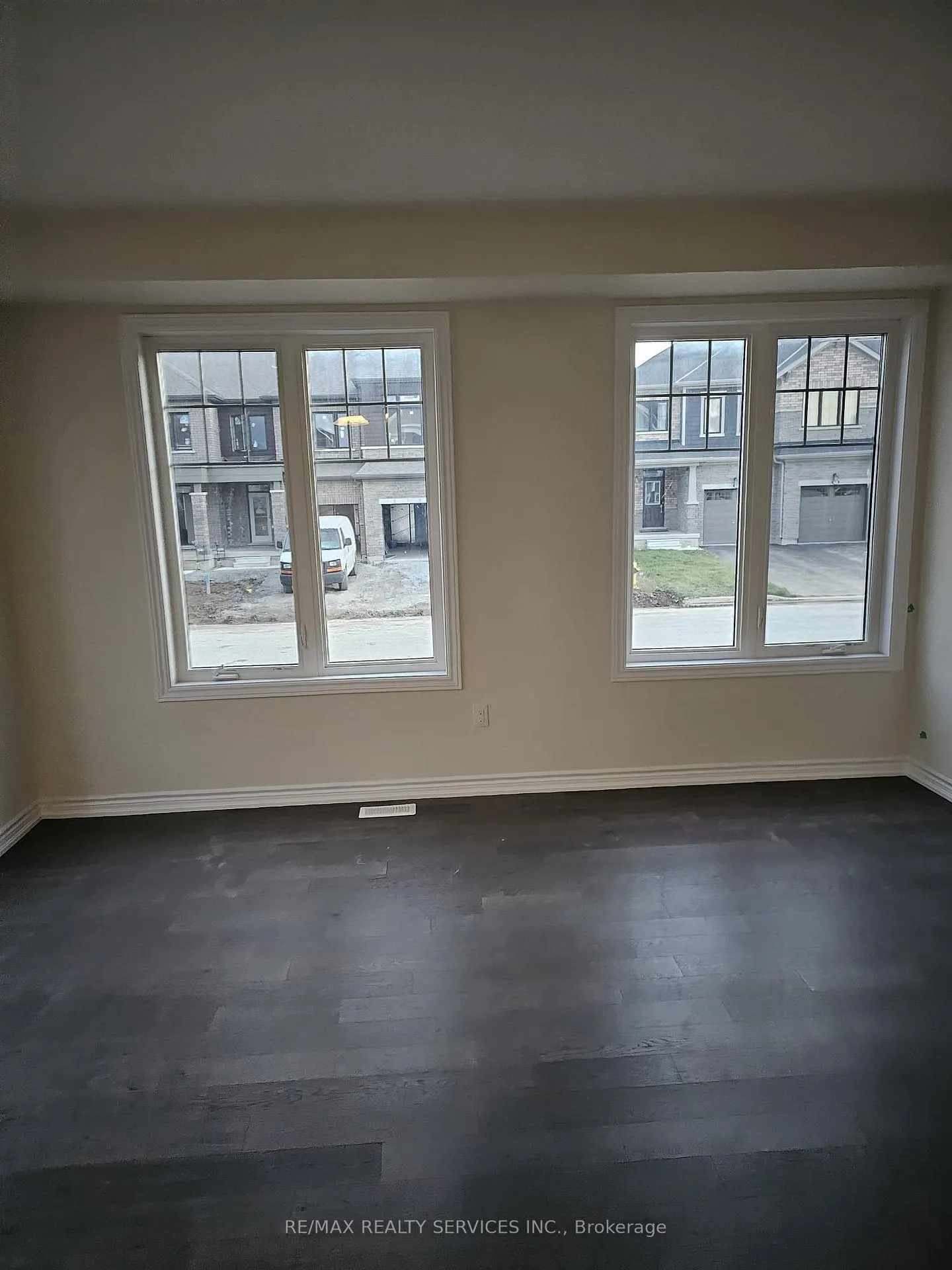 Photo 11 of 72 Concord Drive, Thorold, Rolling Meadows — HOMEH