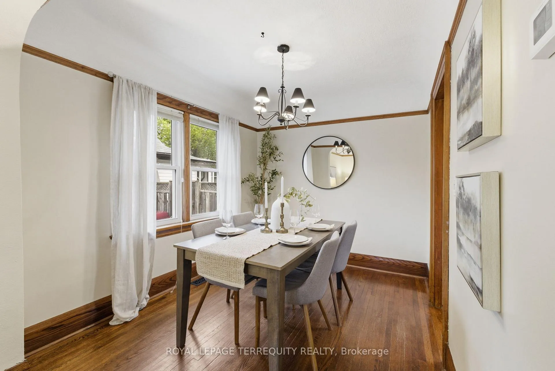 Photo 16 of 253 Oshawa Boulevard S, Oshawa, Central — HOMEH