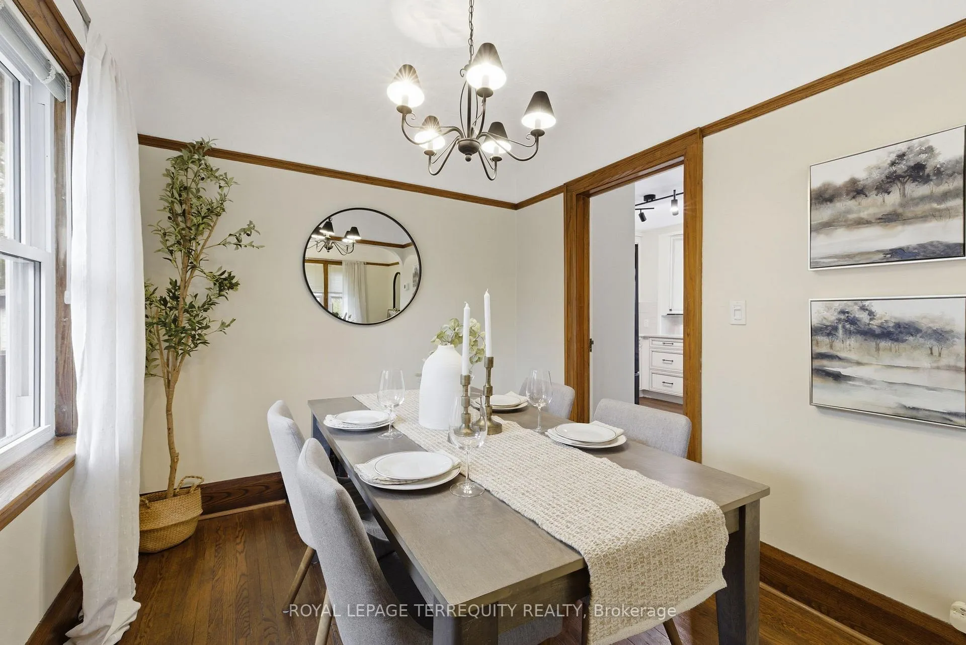 Photo 17 of 253 Oshawa Boulevard S, Oshawa, Central — HOMEH