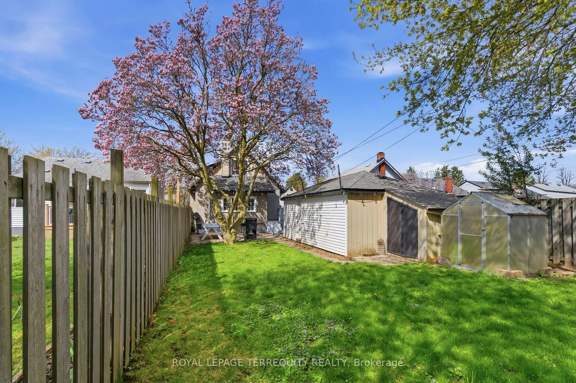 Photo 40 of 253 Oshawa Boulevard S, Oshawa, Central — HOMEH