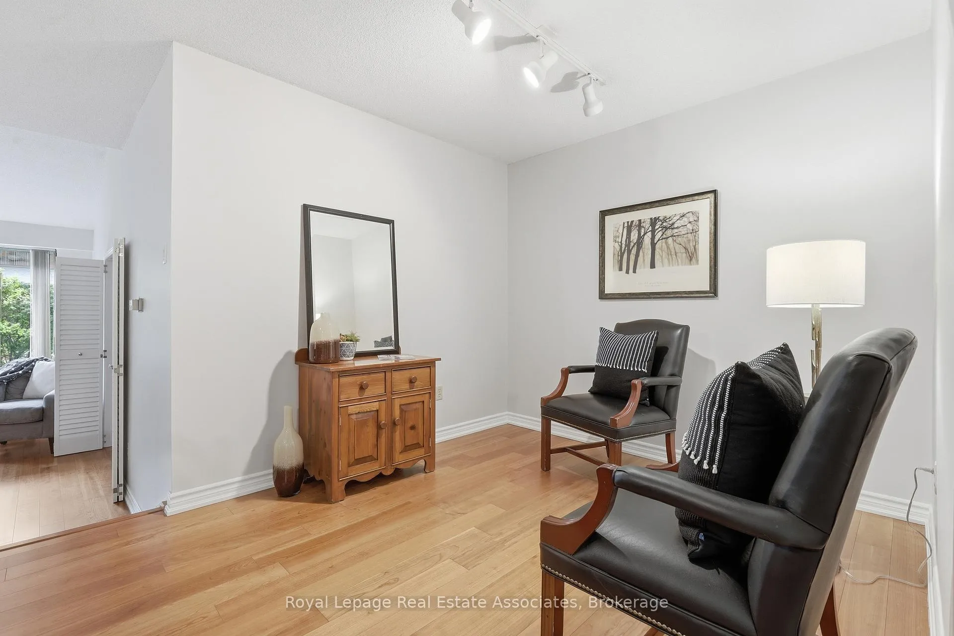 Photo 10 of Unit 116, 40 Sylvan Valley Way, Toronto, Bedford Park-Nortown — HOMEH
