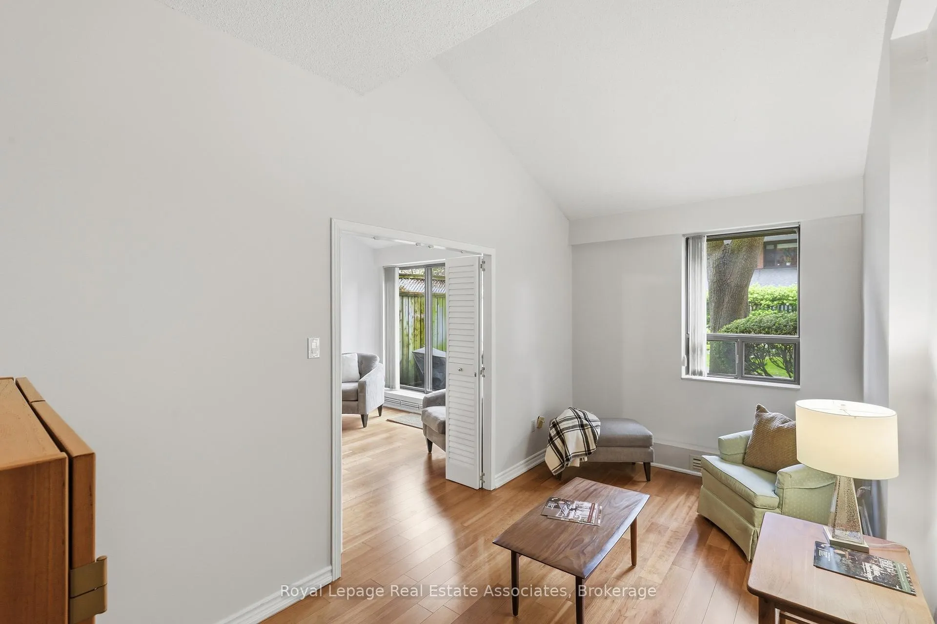 Photo 12 of Unit 116, 40 Sylvan Valley Way, Toronto, Bedford Park-Nortown — HOMEH