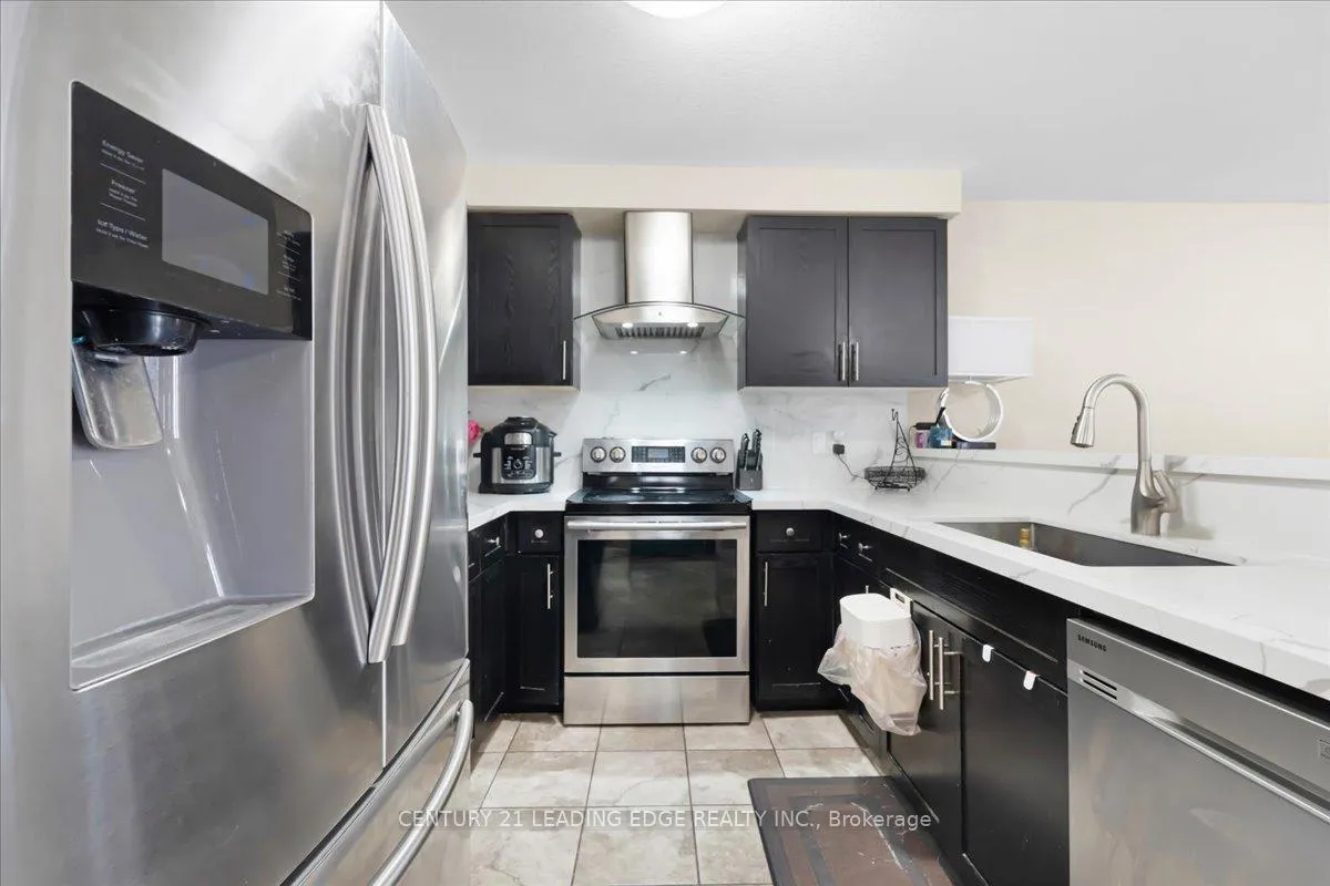 Photo 7 of 28 Drone Crescent, Guelph, Willow West/Sugarbush/West Acres — HOMEH