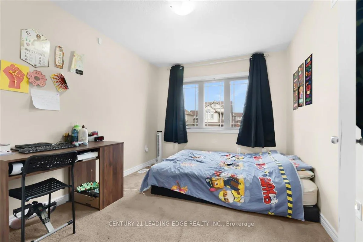 Photo 17 of 28 Drone Crescent, Guelph, Willow West/Sugarbush/West Acres — HOMEH