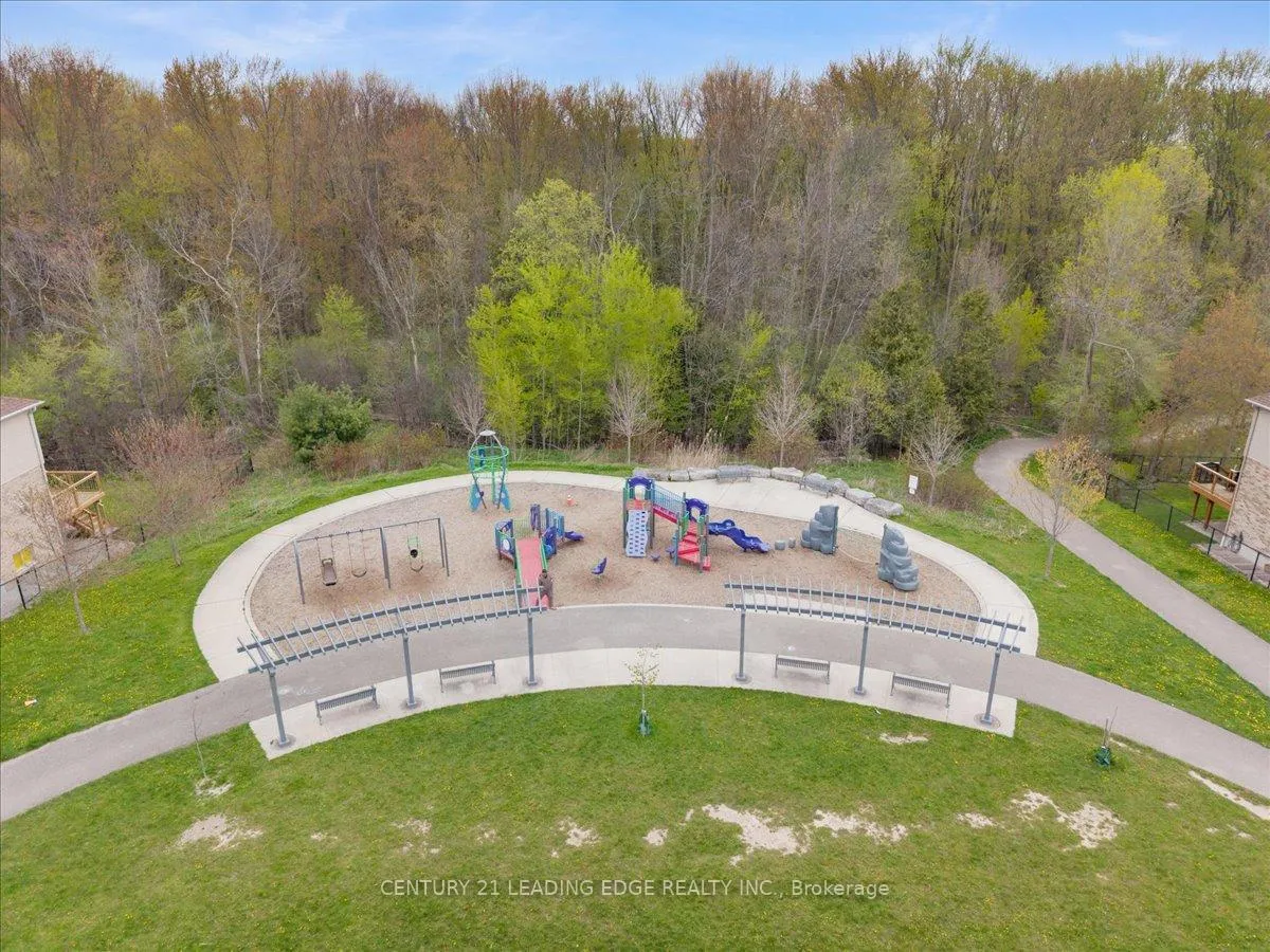 Photo 27 of 28 Drone Crescent, Guelph, Willow West/Sugarbush/West Acres — HOMEH